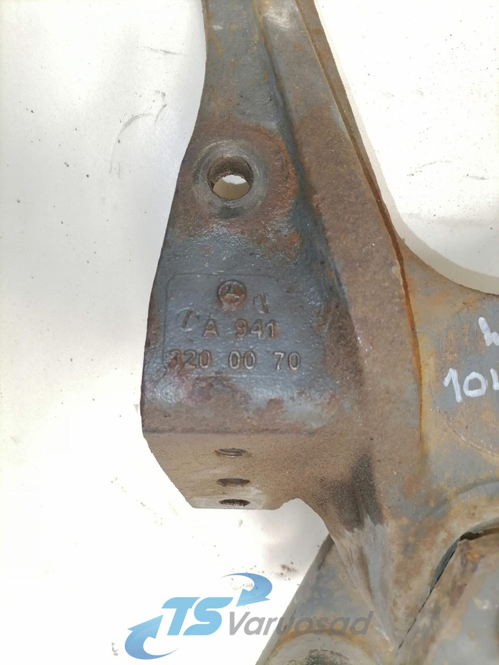 Mercedes-Benz Leaf spring bracket A9413200070 - Suspension pour Camion: photos 3 Mercedes-Benz Leaf spring bracket A9413200070 - Suspension pour Camion: photos 3
