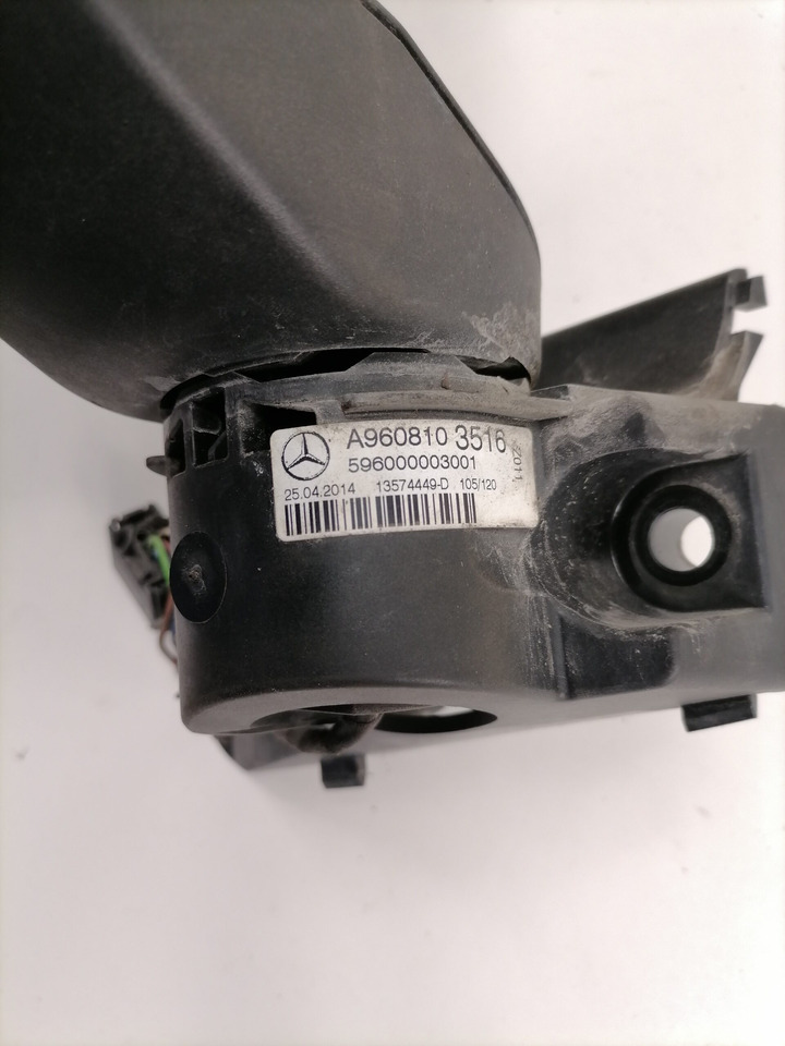 Mercedes-Benz Side mirror A9608103516 - Rétroviseur pour Camion: photos 5 Mercedes-Benz Side mirror A9608103516 - Rétroviseur pour Camion: photos 5