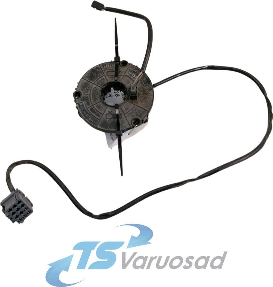 Mercedes-Benz Steering cable 9434600049 - Commande de gouvernail pour Camion: photos 1 Mercedes-Benz Steering cable 9434600049 - Commande de gouvernail pour Camion: photos 1