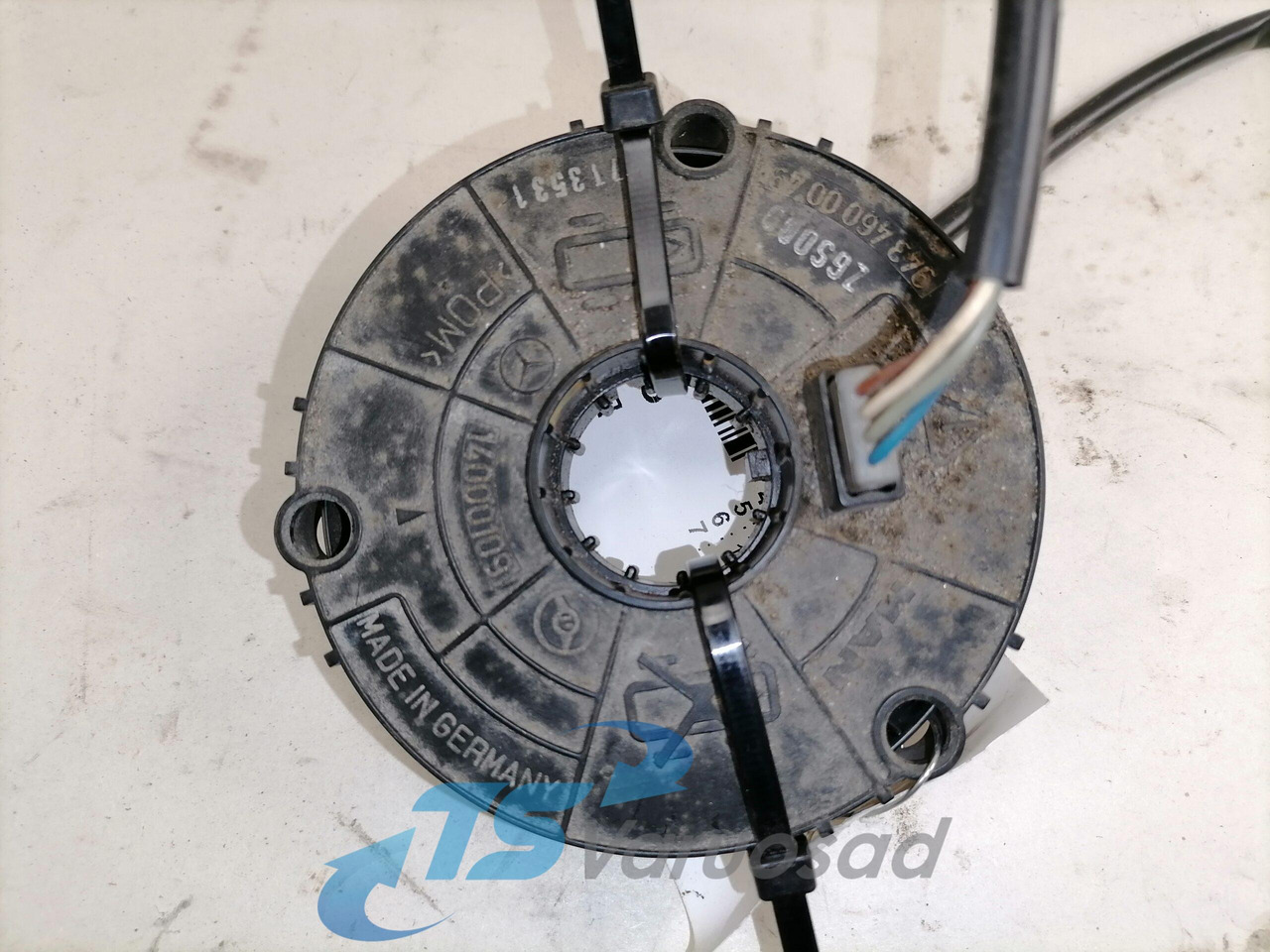 Mercedes-Benz Steering cable 9434600049 - Commande de gouvernail pour Camion: photos 2 Mercedes-Benz Steering cable 9434600049 - Commande de gouvernail pour Camion: photos 2