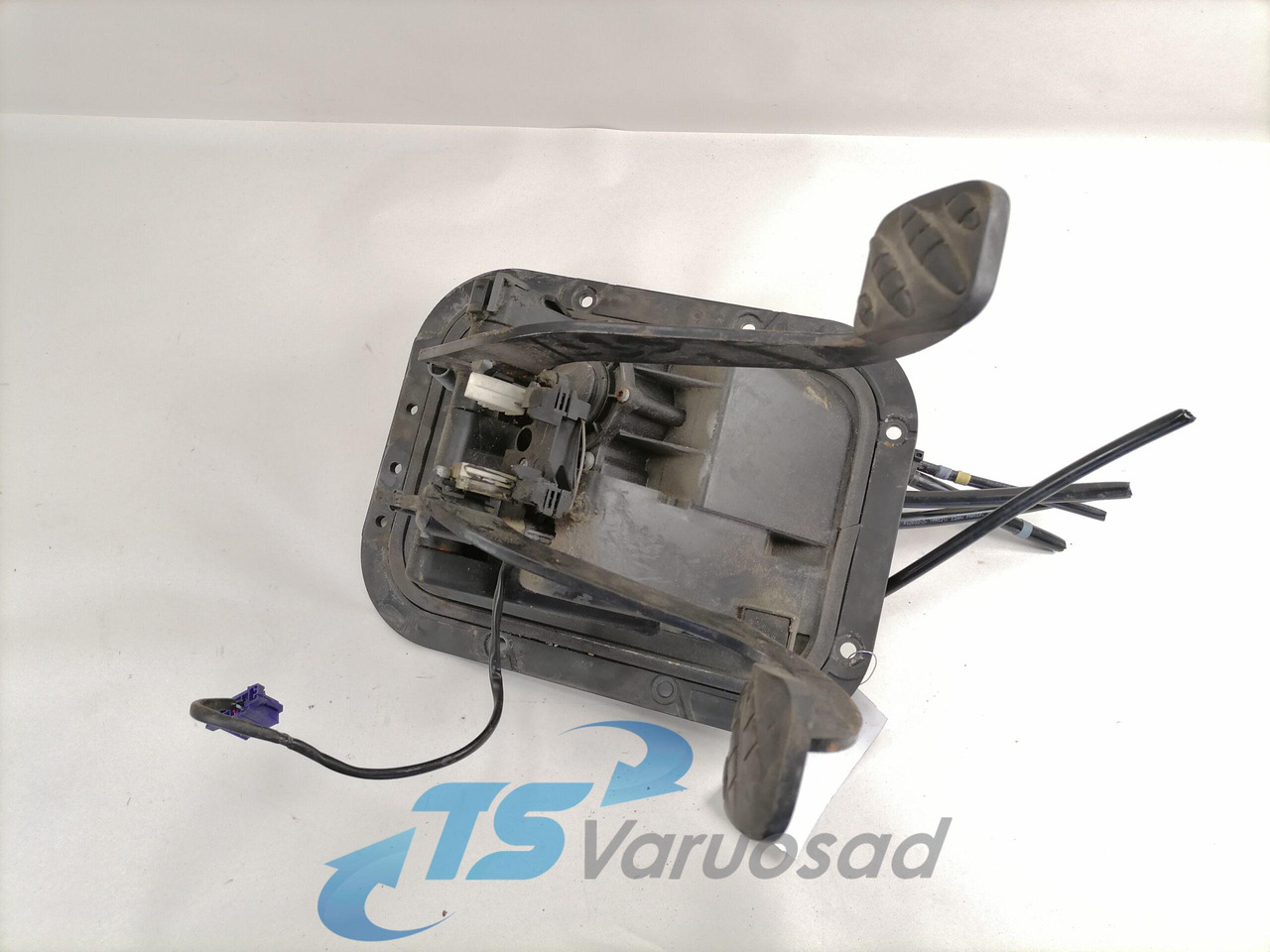 Renault Pedaalide kandur 5010505093 - Système de carburant pour Camion: photos 3 Renault Pedaalide kandur 5010505093 - Système de carburant pour Camion: photos 3