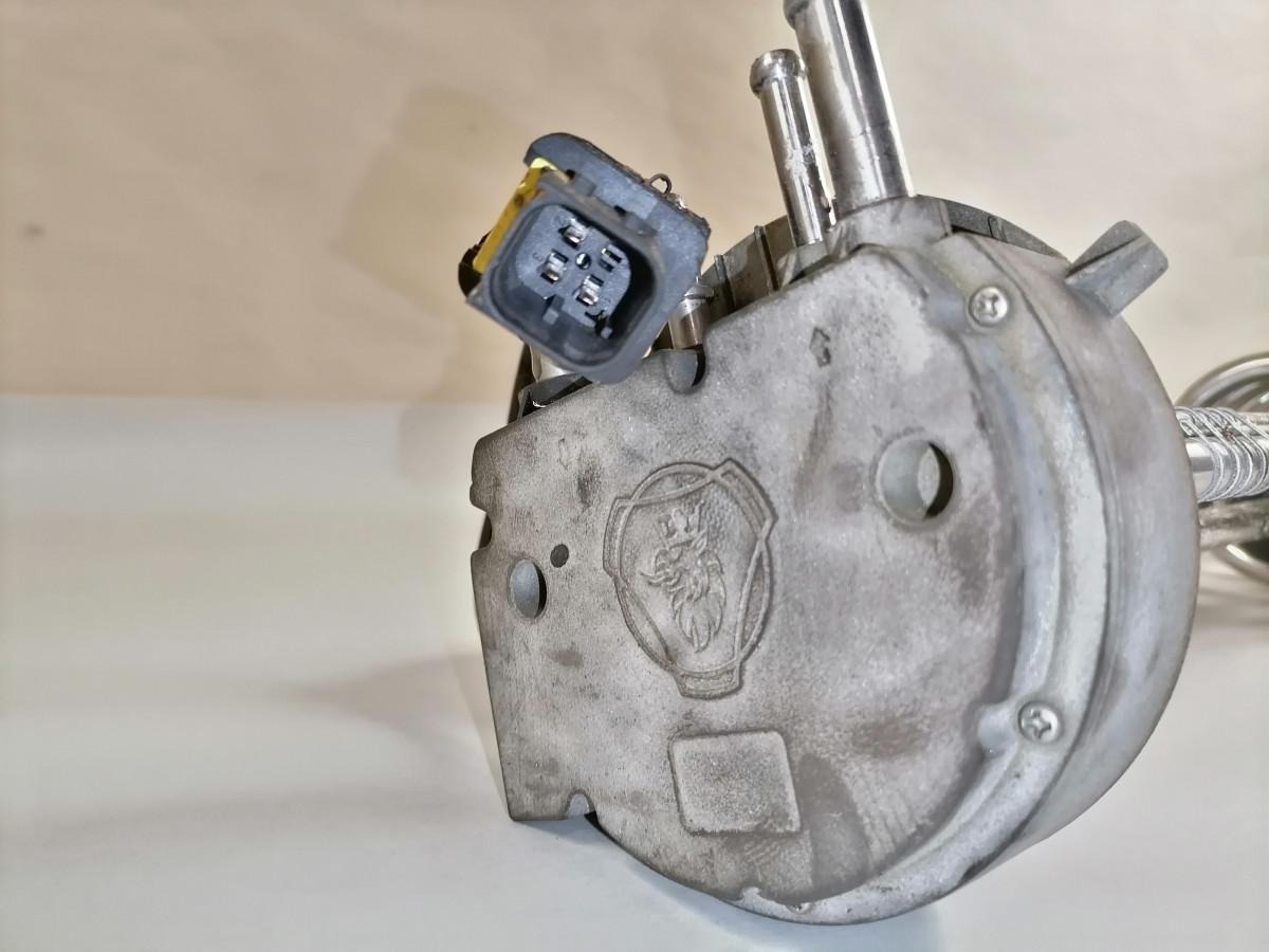 Scania AD Blue pick up unit 2140809 - Système de carburant pour Camion: photos 4 Scania AD Blue pick up unit 2140809 - Système de carburant pour Camion: photos 4