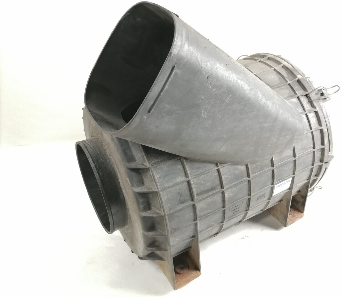Scania Air filter housing 1335675 - Système d'admission d'air pour Camion: photos 2 Scania Air filter housing 1335675 - Système d'admission d'air pour Camion: photos 2