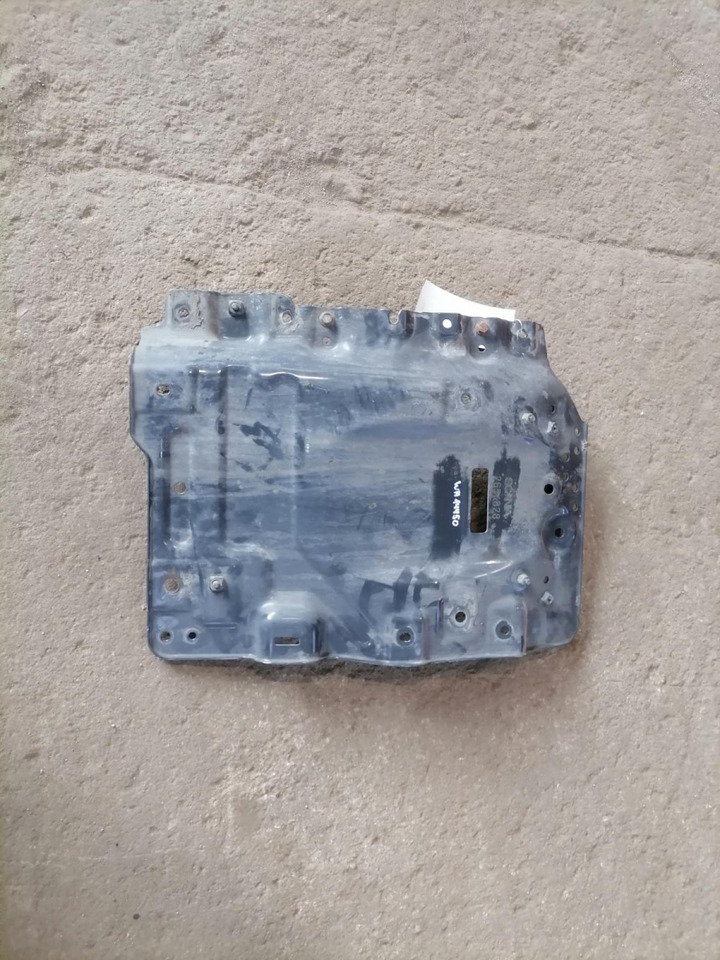 Scania Air filter housing carrier 2654828 - Système d'admission d'air pour Camion: photos 2 Scania Air filter housing carrier 2654828 - Système d'admission d'air pour Camion: photos 2