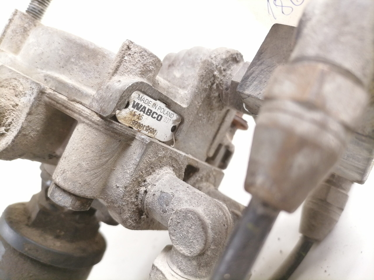 Scania Air pressure control valve 9730110500 - Valve de frein pour Camion: photos 2 Scania Air pressure control valve 9730110500 - Valve de frein pour Camion: photos 2