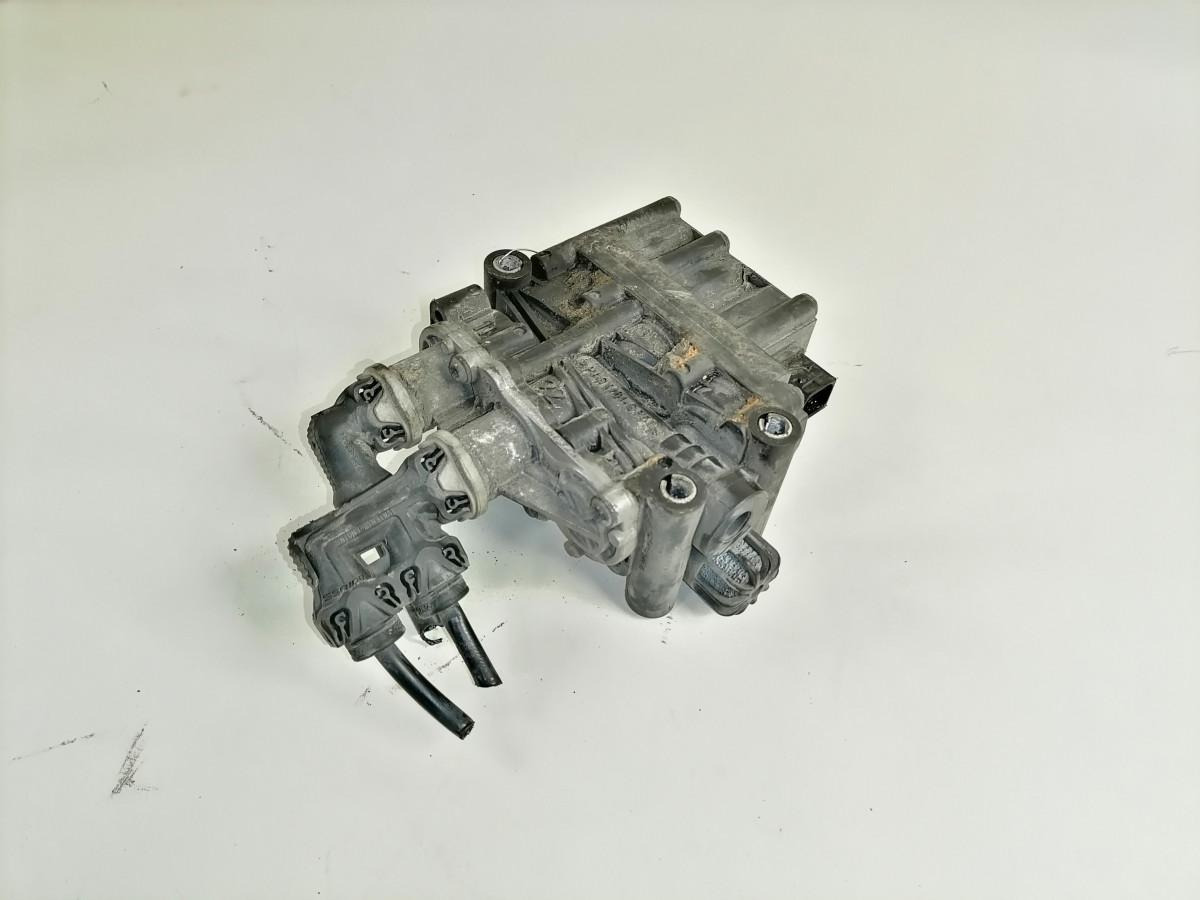 Scania Air suspension control valve, ECAS 1889796 - Valve de frein pour Camion: photos 2 Scania Air suspension control valve, ECAS 1889796 - Valve de frein pour Camion: photos 2