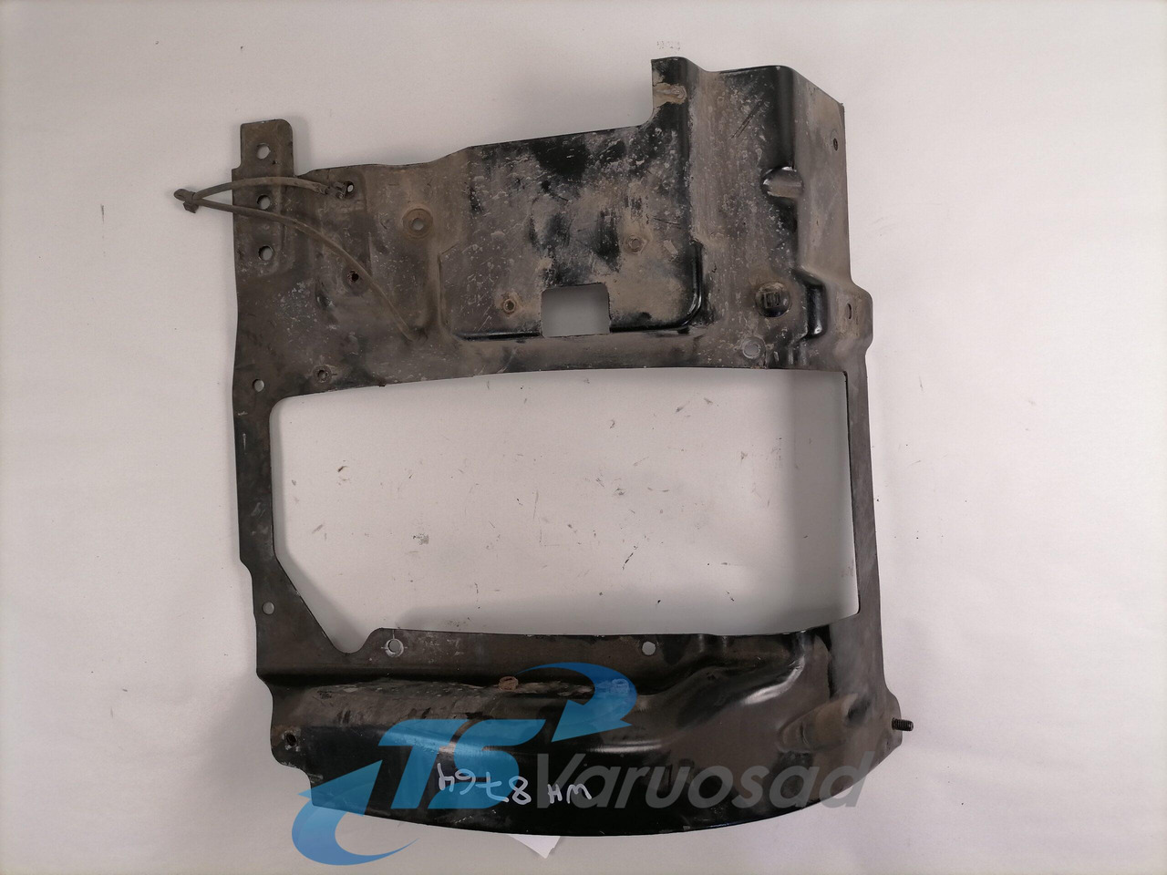 Scania Bracket 1727992 - Lumière/ Éclairage pour Camion: photos 4 Scania Bracket 1727992 - Lumière/ Éclairage pour Camion: photos 4