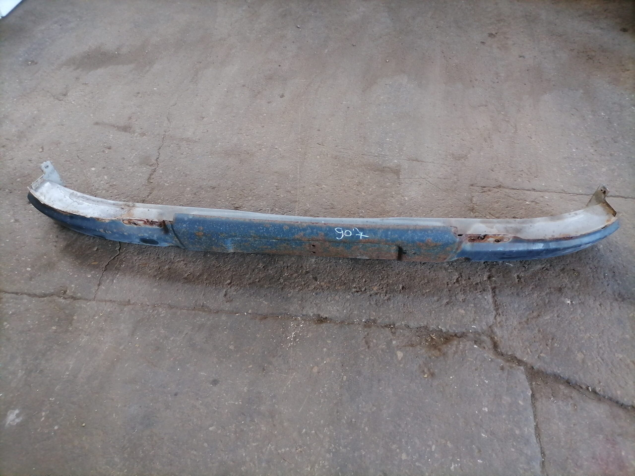 Scania Bumper 1736656 - Pare-chocs pour Camion: photos 2 Scania Bumper 1736656 - Pare-chocs pour Camion: photos 2