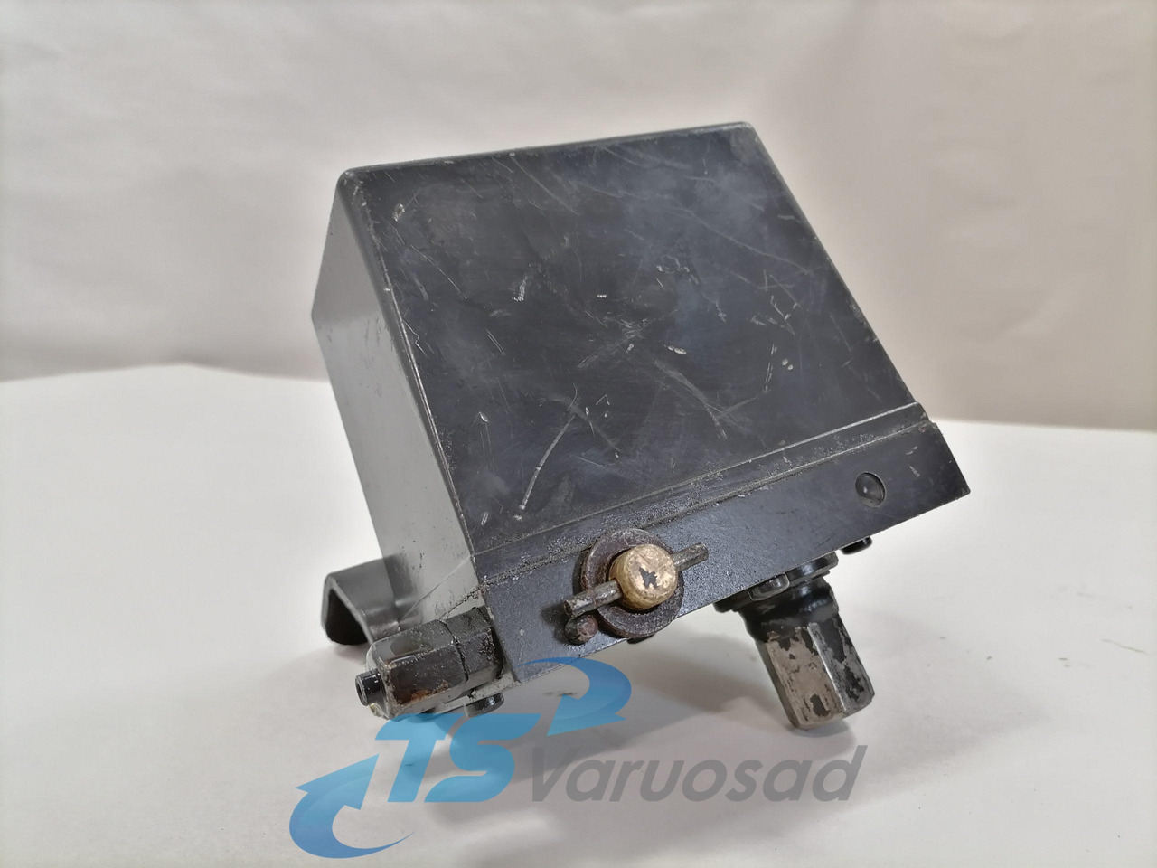 Scania Cab tilting pump 1794906 - Suspension de cabine pour Camion: photos 4 Scania Cab tilting pump 1794906 - Suspension de cabine pour Camion: photos 4