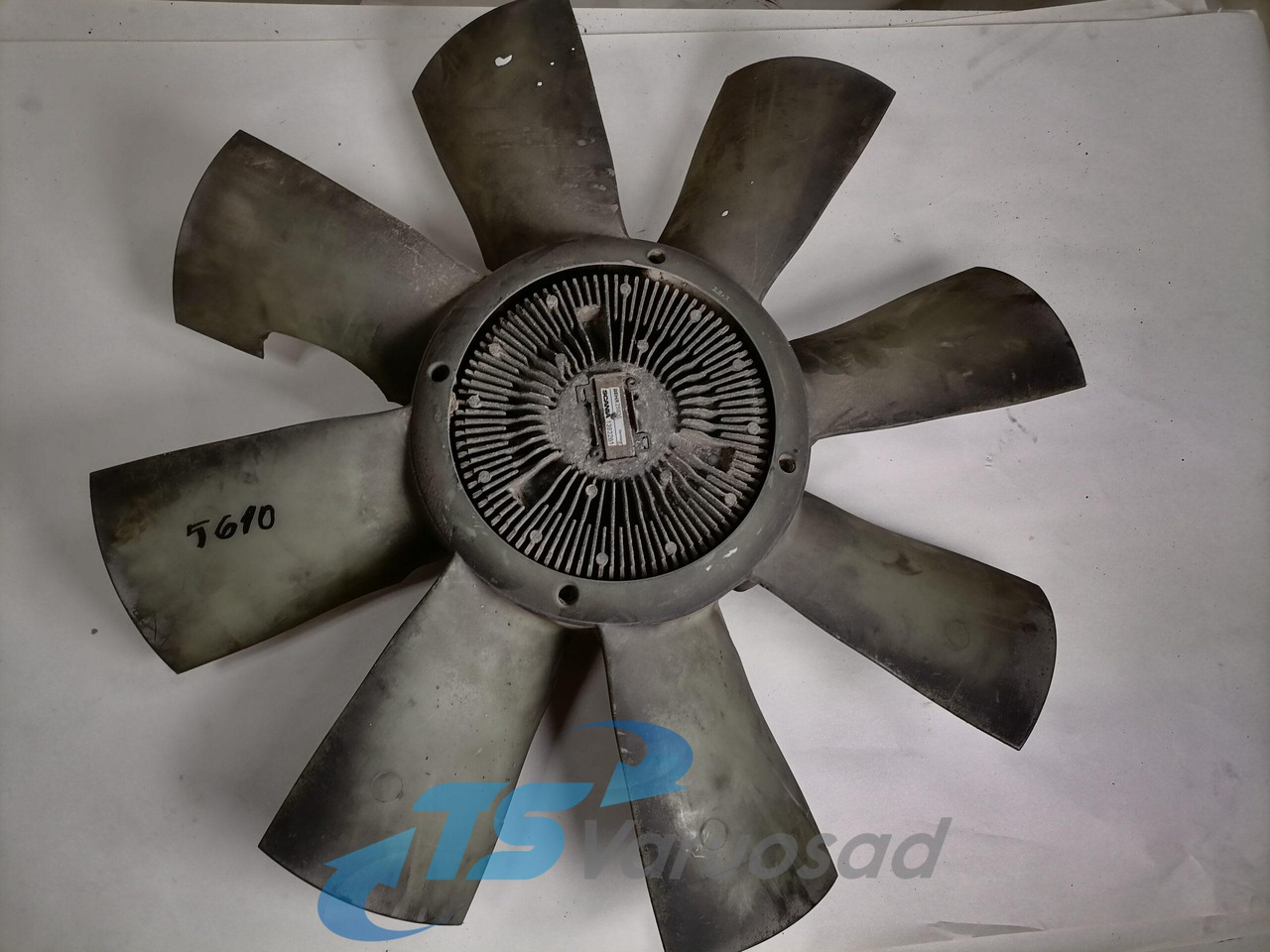Scania Cooling fan 1392261 - Ventilateur pour Camion: photos 1 Scania Cooling fan 1392261 - Ventilateur pour Camion: photos 1