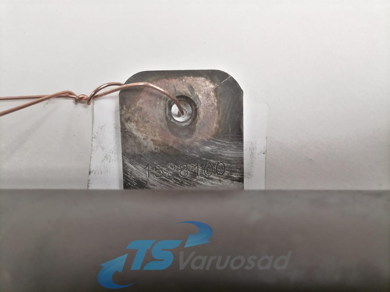 Scania EGR pipe 1528100 - Système d'échappement pour Camion: photos 2 Scania EGR pipe 1528100 - Système d'échappement pour Camion: photos 2