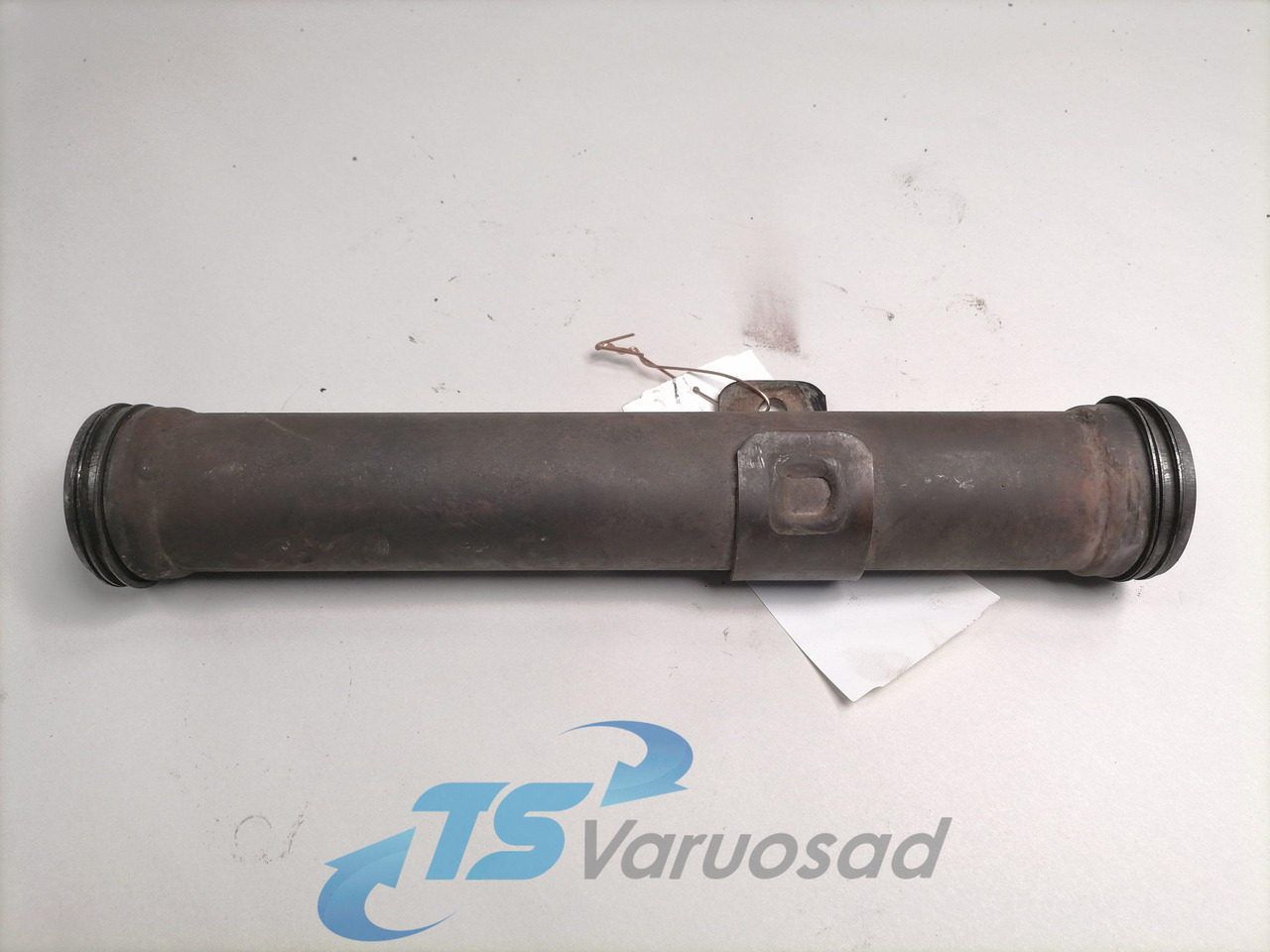 Scania EGR pipe 1528100 - Collecteur d'échappement pour Camion: photos 1 Scania EGR pipe 1528100 - Collecteur d'échappement pour Camion: photos 1