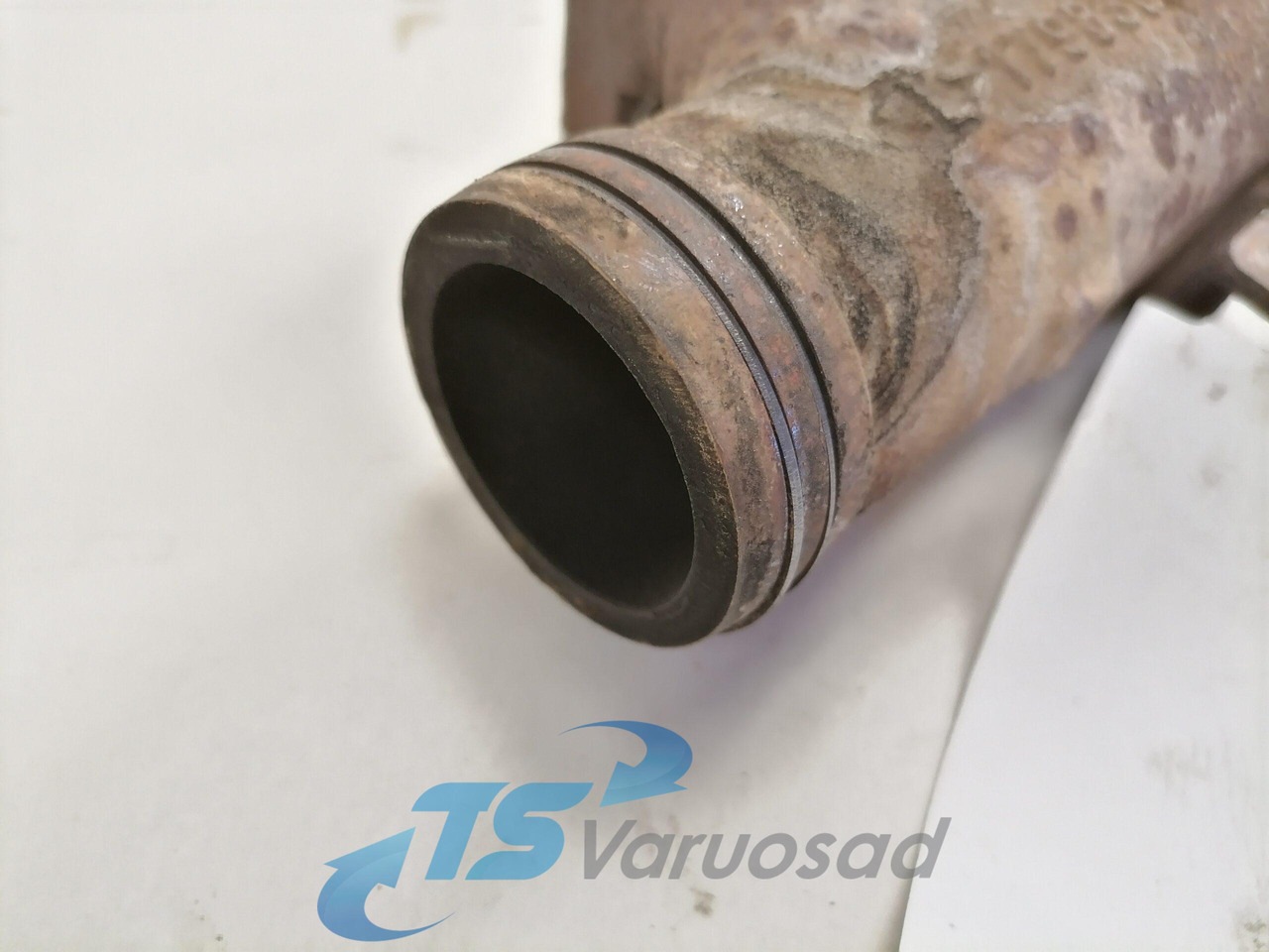 Scania Exhaust mainfold 1798363 - Collecteur d'échappement pour Camion: photos 2 Scania Exhaust mainfold 1798363 - Collecteur d'échappement pour Camion: photos 2