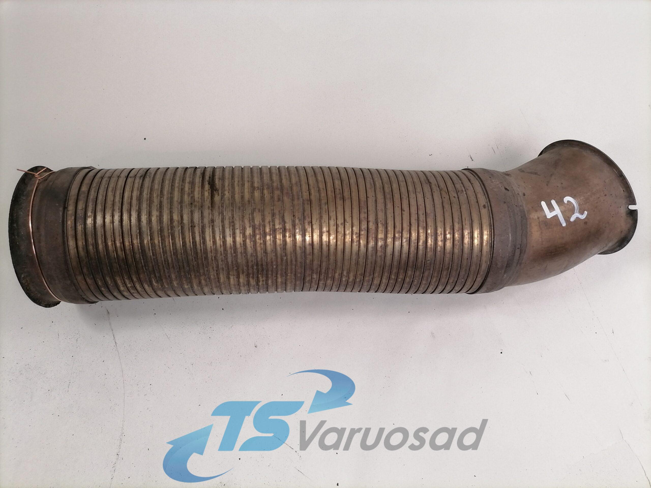 Scania Exhaust pipe 1529474 - Silencieux pour Camion: photos 1 Scania Exhaust pipe 1529474 - Silencieux pour Camion: photos 1