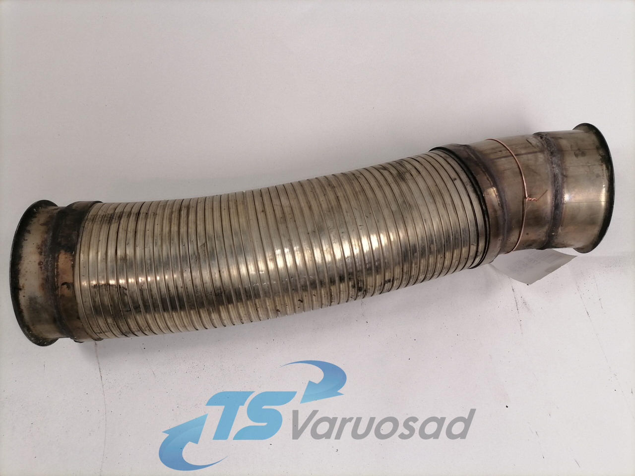 Scania Exhaust pipe 68019 - Silencieux pour Camion: photos 1 Scania Exhaust pipe 68019 - Silencieux pour Camion: photos 1