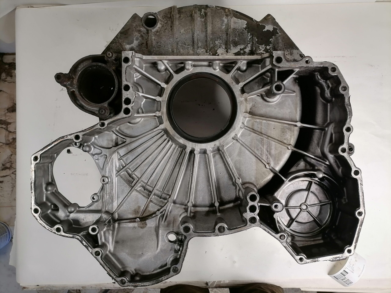Scania Flywheel housing 1457023 - Volant moteur pour Camion: photos 2 Scania Flywheel housing 1457023 - Volant moteur pour Camion: photos 2