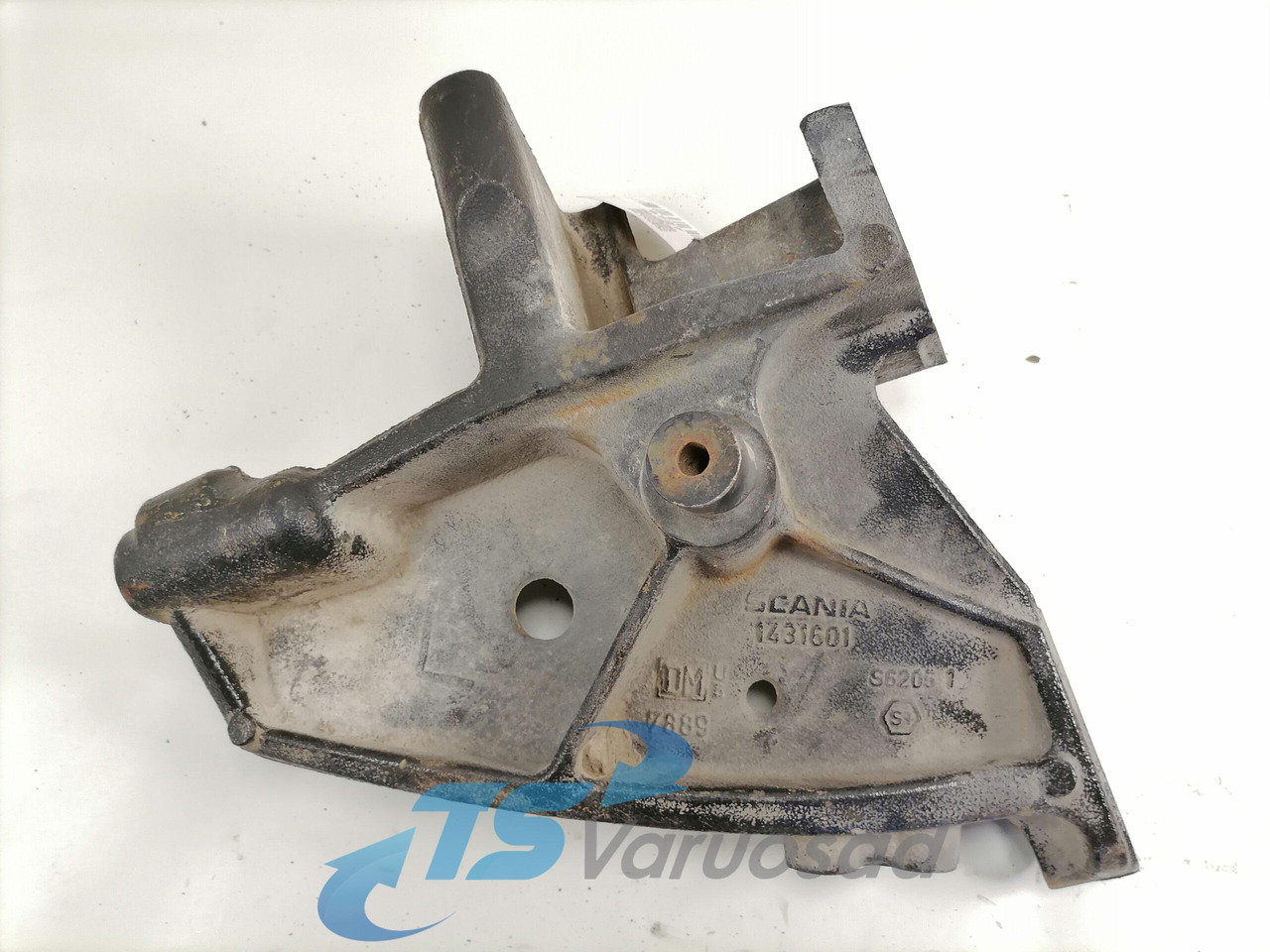 Scania Front bumper carrier 1431601 - Pare-chocs pour Camion: photos 2 Scania Front bumper carrier 1431601 - Pare-chocs pour Camion: photos 2