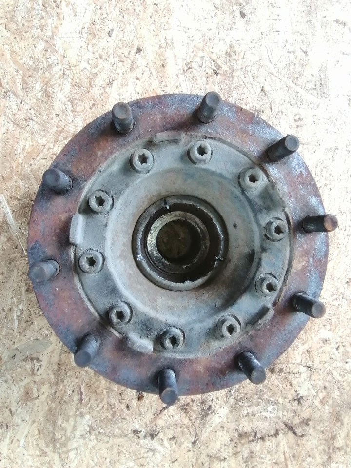 Scania Front hub 1724406 - Moyeu pour Camion: photos 5 Scania Front hub 1724406 - Moyeu pour Camion: photos 5