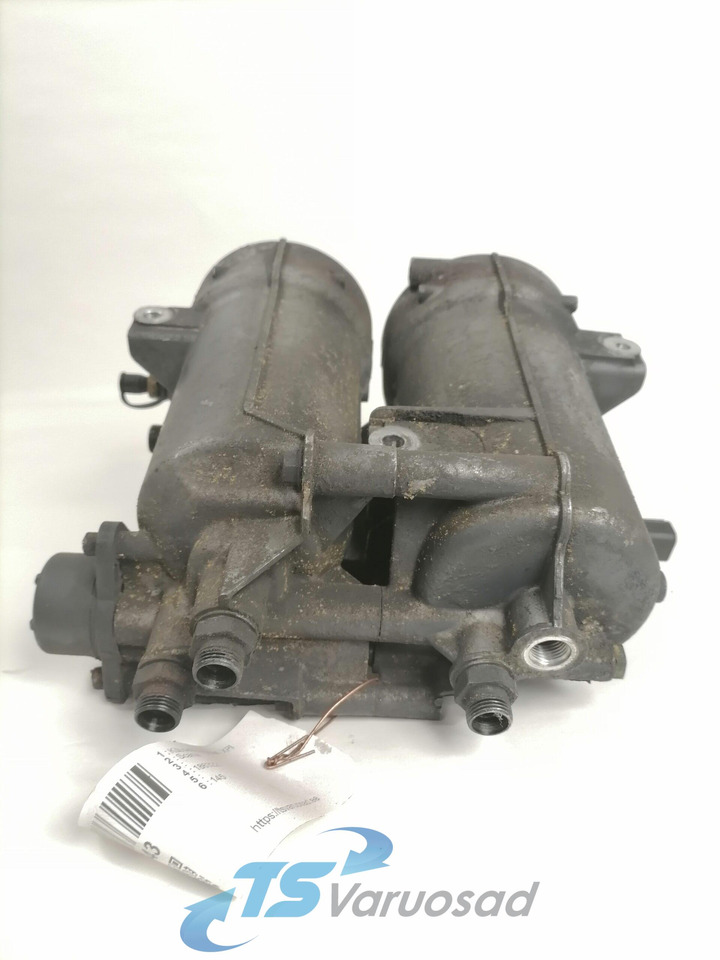 Scania Fuel filter unit 1863221 - Filtre à carburant pour Camion: photos 4 Scania Fuel filter unit 1863221 - Filtre à carburant pour Camion: photos 4