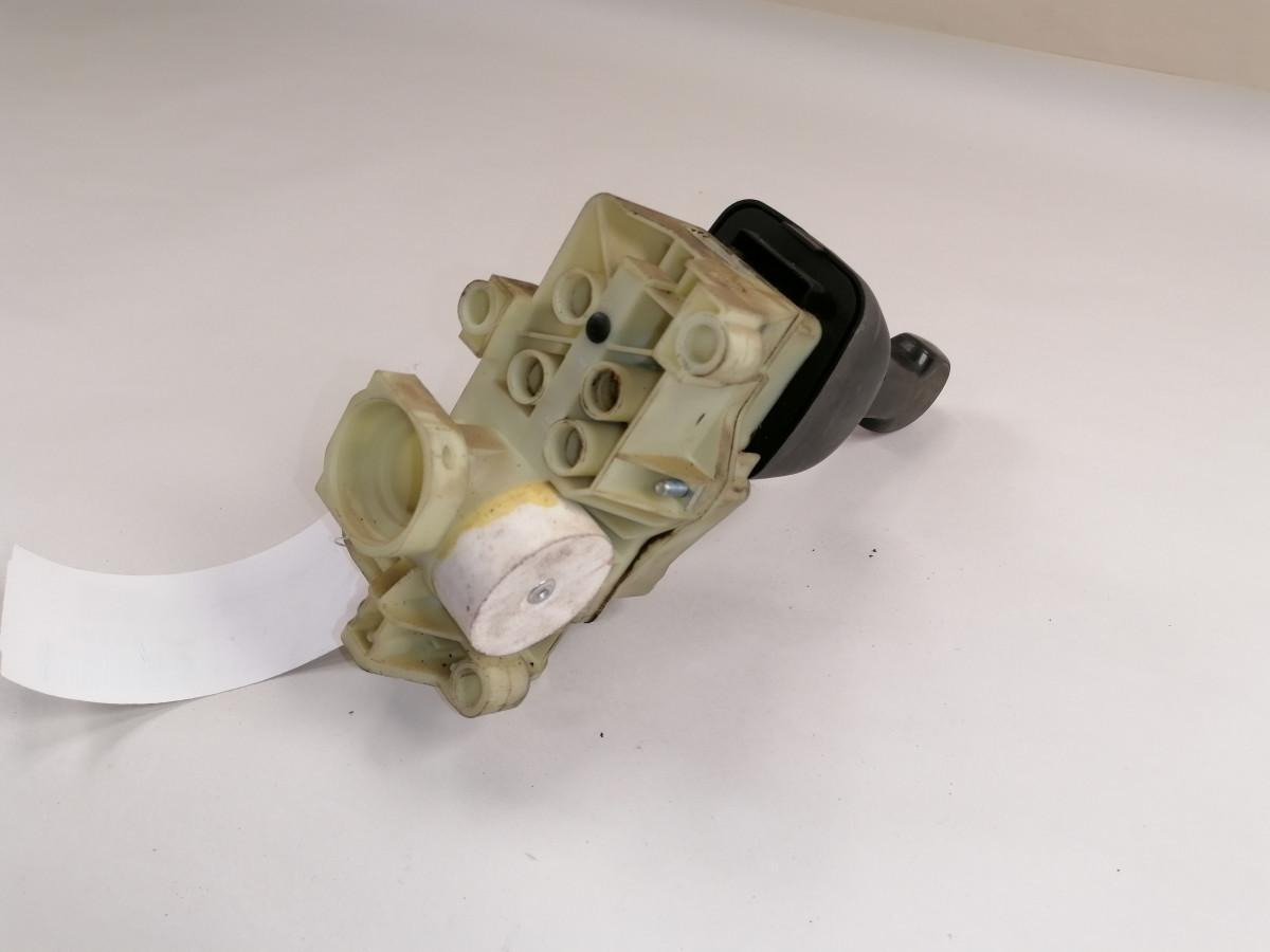 Scania Handbrake control lever 1882111 - Pièce universelle pour Camion: photos 3 Scania Handbrake control lever 1882111 - Pièce universelle pour Camion: photos 3