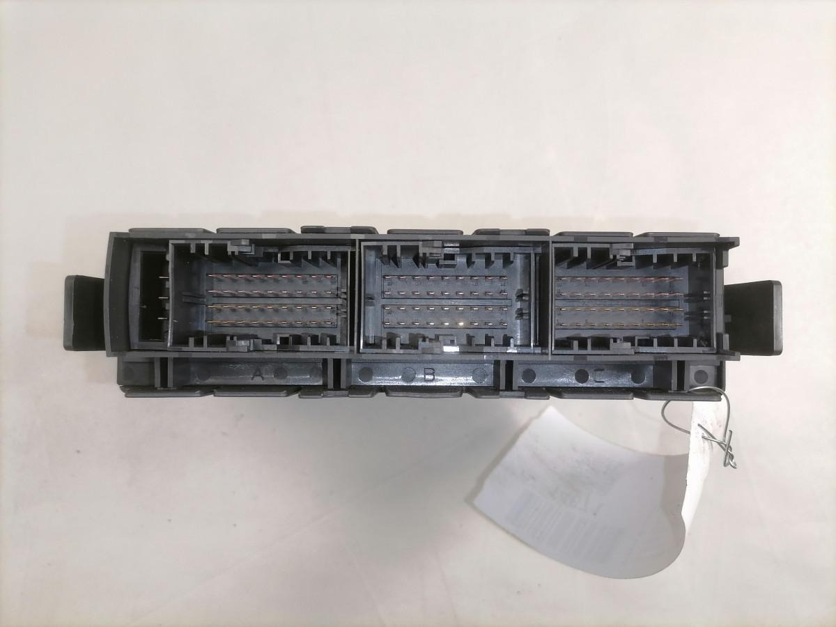 Scania Juhtplokk, COO8 2587723 - Bloc de gestion pour Camion: photos 4 Scania Juhtplokk, COO8 2587723 - Bloc de gestion pour Camion: photos 4