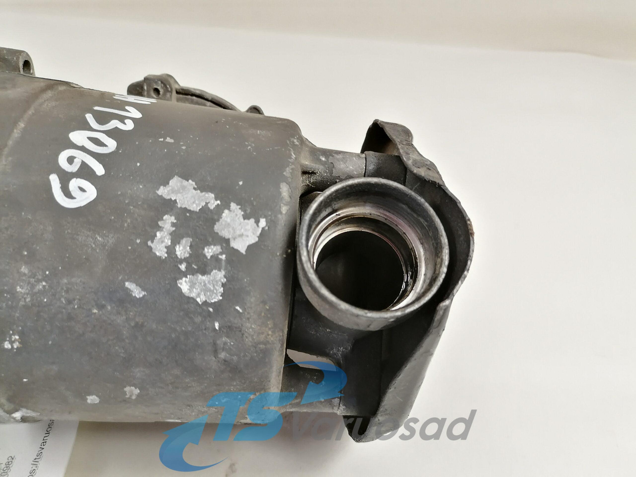 Scania Karterituulutuse õliaurude separaator 1921821 - Carter pour Camion: photos 3 Scania Karterituulutuse õliaurude separaator 1921821 - Carter pour Camion: photos 3