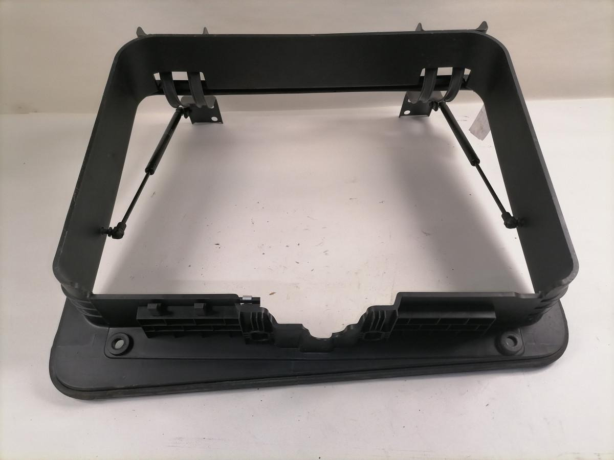 Scania Küljeluugi plastraam 2515270 - Pièce universelle pour Camion: photos 3 Scania Küljeluugi plastraam 2515270 - Pièce universelle pour Camion: photos 3