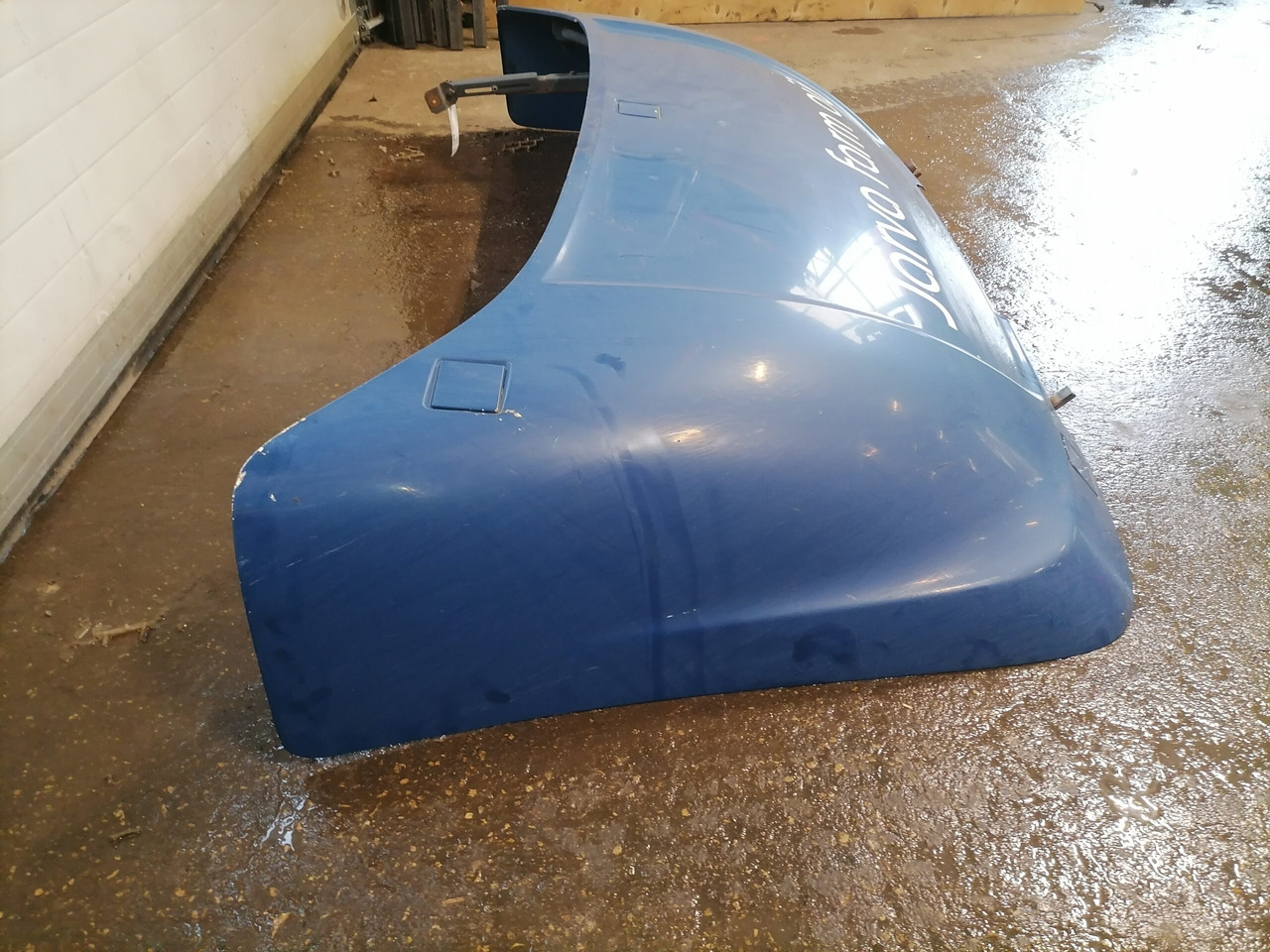 Scania Scania cab wind deflector, roof 1757973 - Aérodynamique/ Spoilers pour Camion: photos 4 Scania Scania cab wind deflector, roof 1757973 - Aérodynamique/ Spoilers pour Camion: photos 4