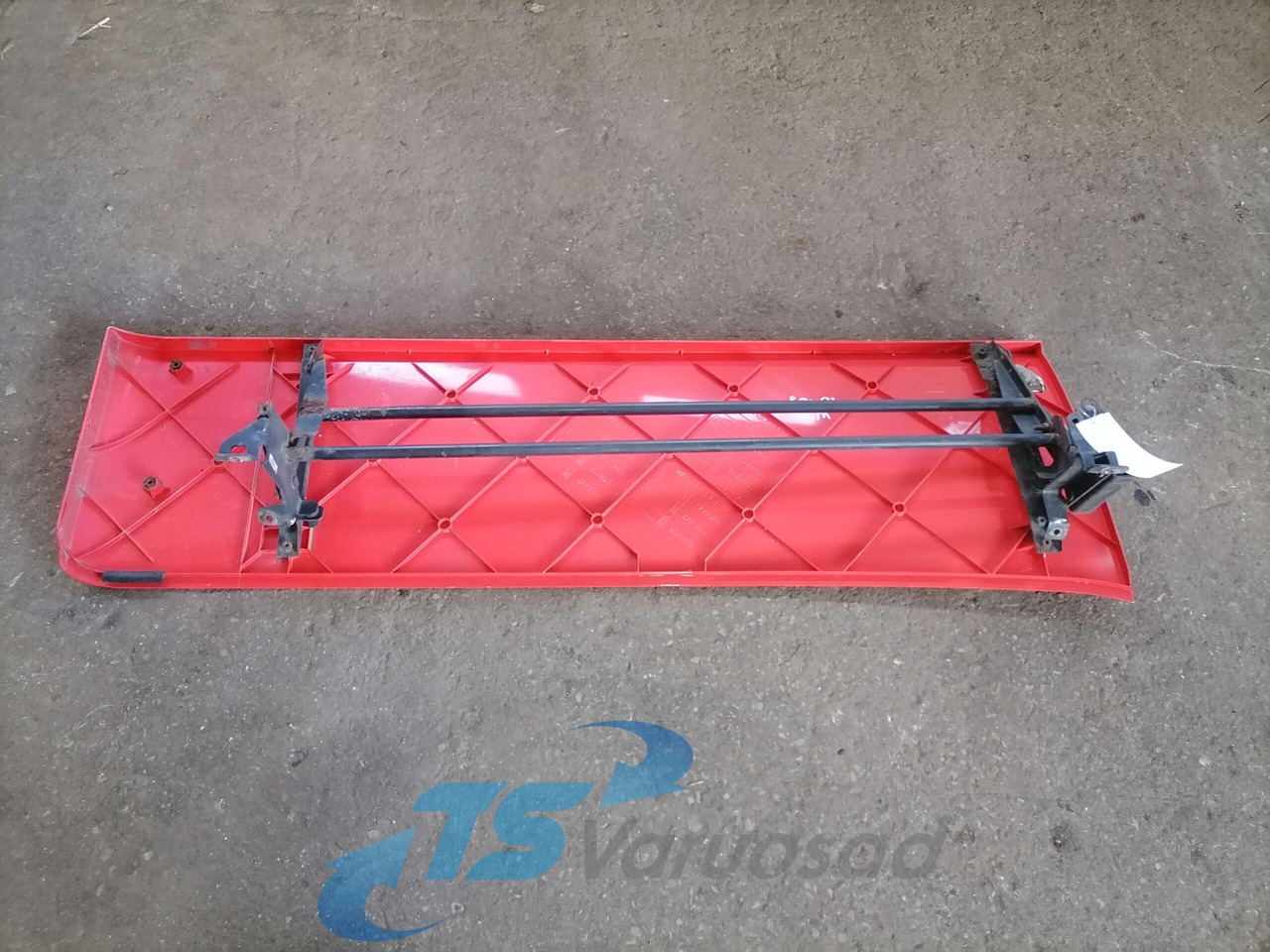 Scania Scania kabiini tuulesuunaja, vasak külg 1532460 - Aérodynamique/ Spoilers pour Camion: photos 2 Scania Scania kabiini tuulesuunaja, vasak külg 1532460 - Aérodynamique/ Spoilers pour Camion: photos 2