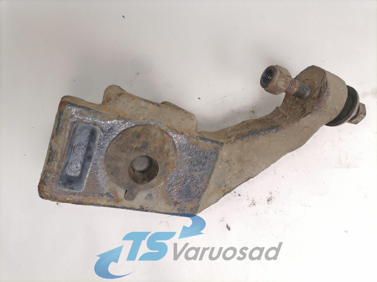 Scania Shock absorber mounting 1354062 - Suspension pour Camion: photos 4 Scania Shock absorber mounting 1354062 - Suspension pour Camion: photos 4