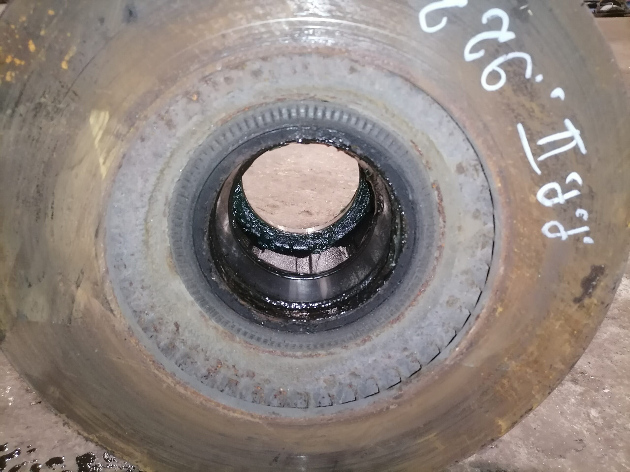 Scania Wheel hub 2290542 - Moyeu pour Camion: photos 2 Scania Wheel hub 2290542 - Moyeu pour Camion: photos 2