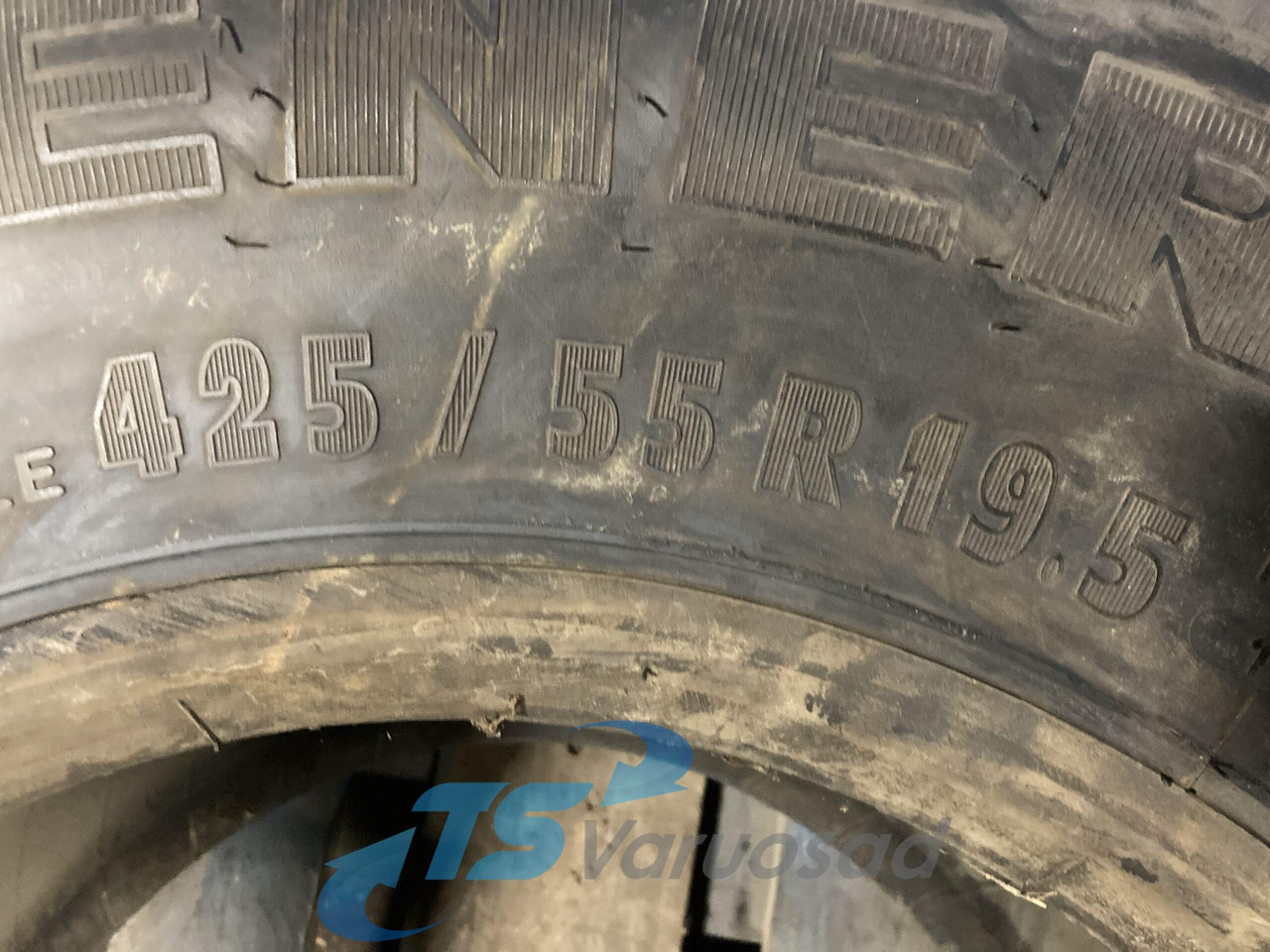 Pneus et jantes pour Camion Universaalne Michelin 425/55R19,5 42555R195: photos 6