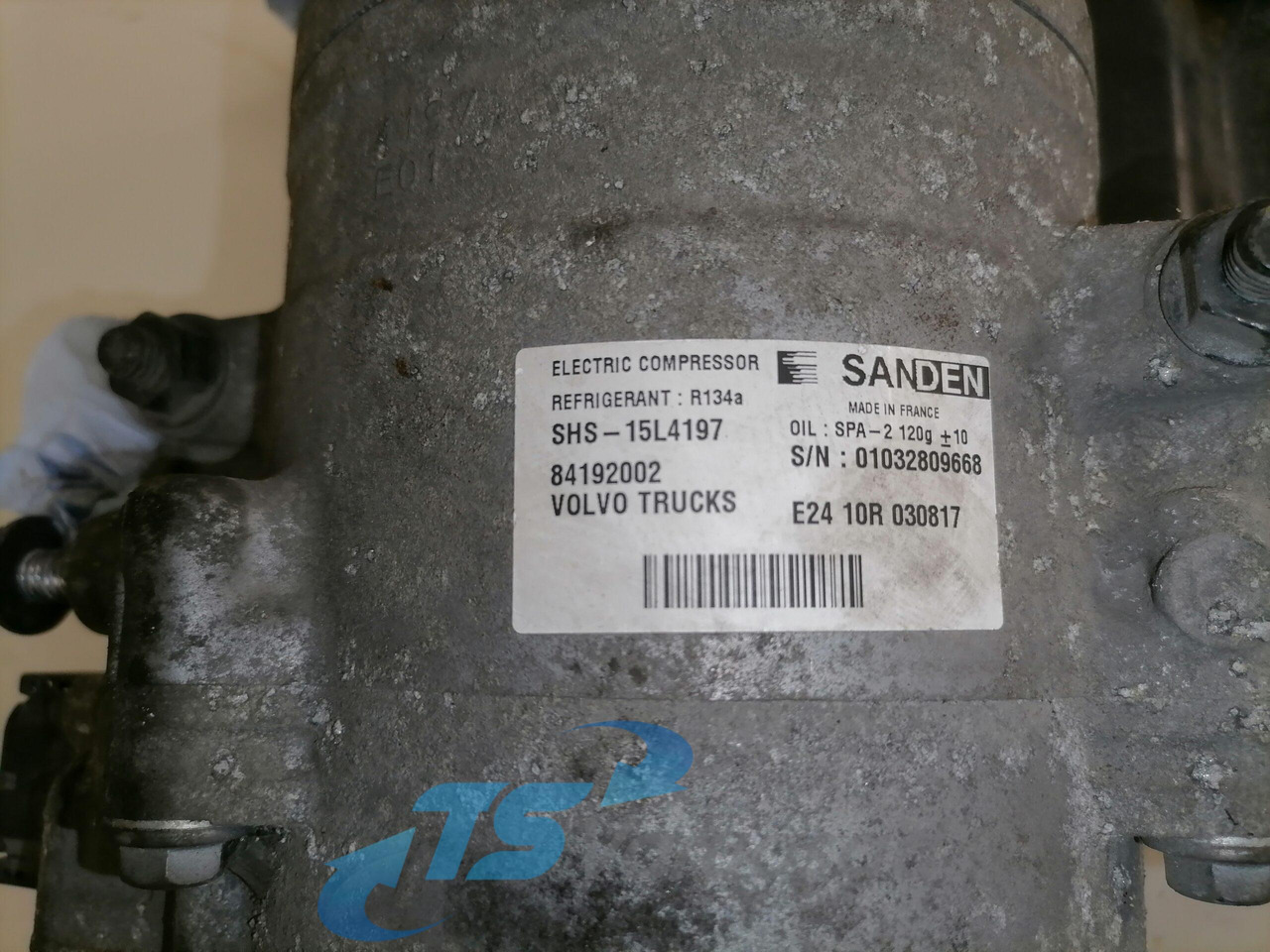 Volvo A/C compressor 84192002 - Chauffage/ Ventilation pour Camion: photos 4 Volvo A/C compressor 84192002 - Chauffage/ Ventilation pour Camion: photos 4