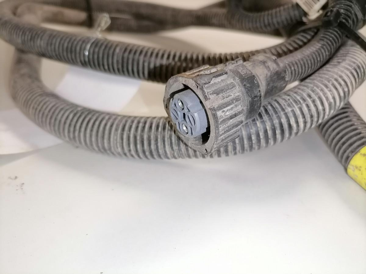 Volvo Adblue kaabel 20927923 - Système de carburant pour Camion: photos 4 Volvo Adblue kaabel 20927923 - Système de carburant pour Camion: photos 4