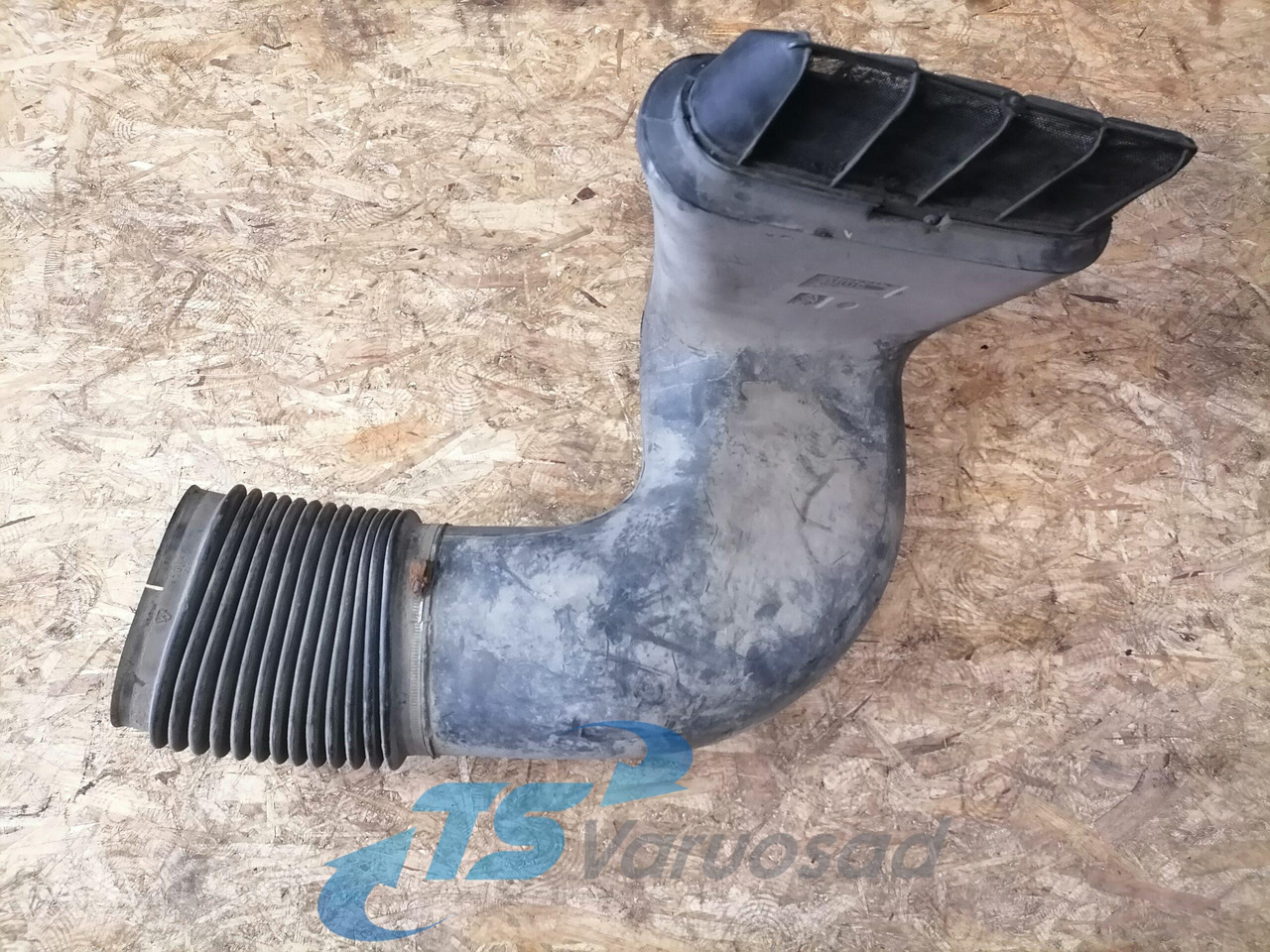 Volvo Air intake 20456478 - Système d'admission d'air pour Camion: photos 2 Volvo Air intake 20456478 - Système d'admission d'air pour Camion: photos 2