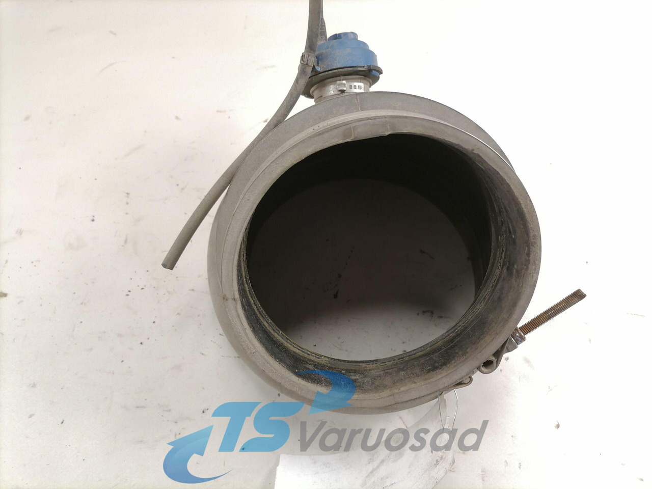 Volvo Air intake 21115482 - Système d'admission d'air pour Camion: photos 3 Volvo Air intake 21115482 - Système d'admission d'air pour Camion: photos 3