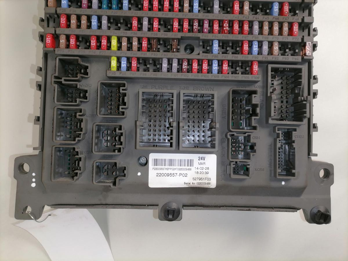 Volvo Central electric unit 22009557 - Fusible pour Camion: photos 5 Volvo Central electric unit 22009557 - Fusible pour Camion: photos 5