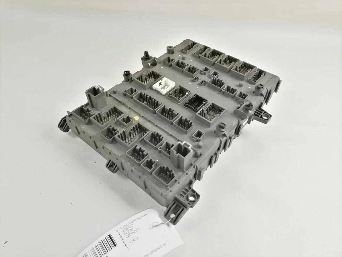 Volvo Central electric unit 22009557 - Fusible pour Camion: photos 4 Volvo Central electric unit 22009557 - Fusible pour Camion: photos 4