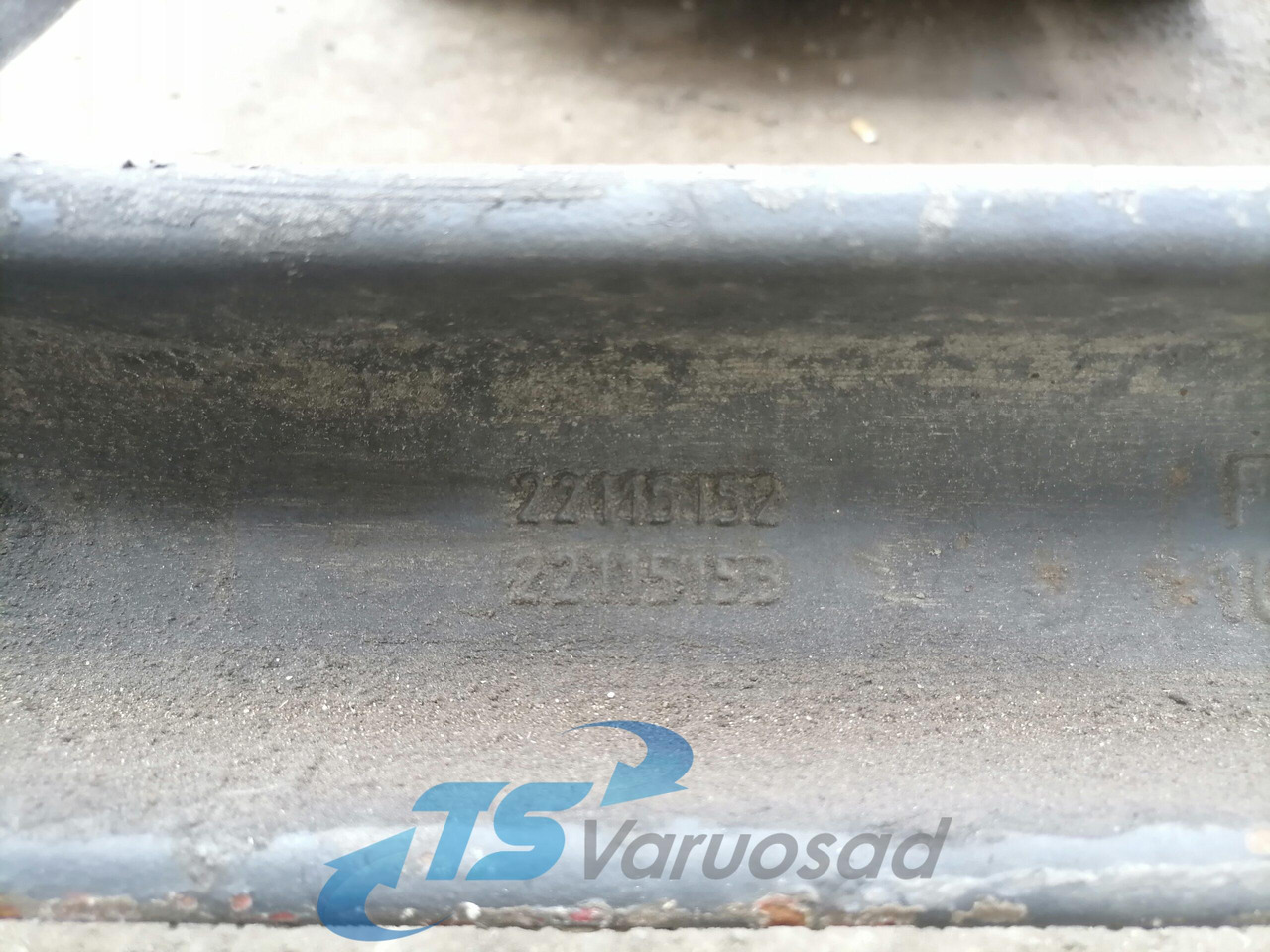 Volvo First axel housing 1026882 - Essieu avant pour Camion: photos 5 Volvo First axel housing 1026882 - Essieu avant pour Camion: photos 5