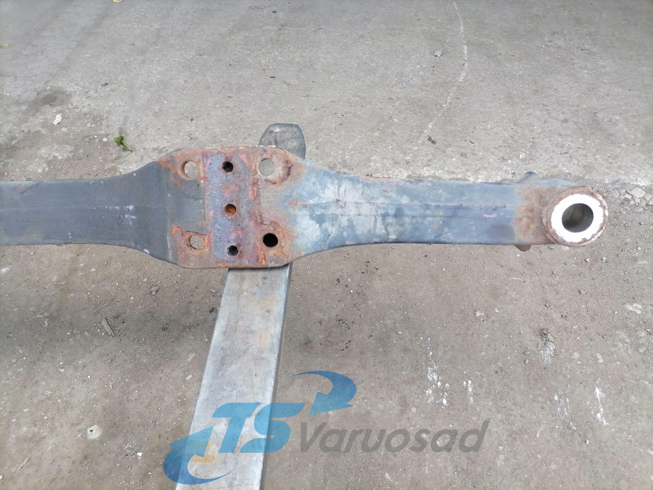 Volvo First axel housing 1026882 - Essieu avant pour Camion: photos 4 Volvo First axel housing 1026882 - Essieu avant pour Camion: photos 4