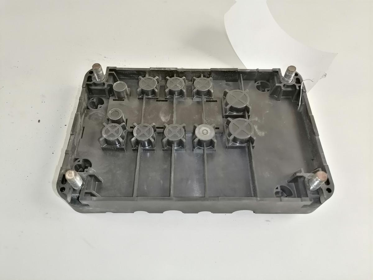 Volvo Fuse box 20512928 - Fusible pour Camion: photos 3 Volvo Fuse box 20512928 - Fusible pour Camion: photos 3