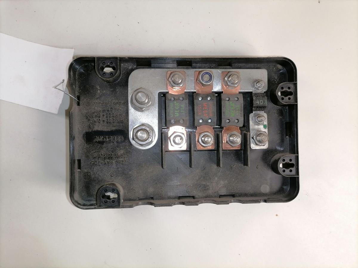 Volvo Fuse box 20512928 - Fusible pour Camion: photos 3 Volvo Fuse box 20512928 - Fusible pour Camion: photos 3