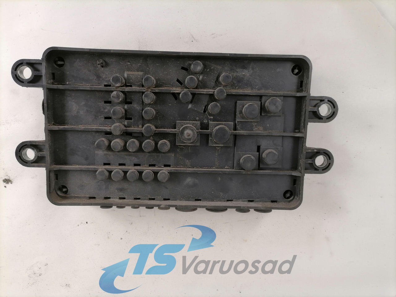 Volvo Fuse box 21717590 - Fusible pour Camion: photos 3 Volvo Fuse box 21717590 - Fusible pour Camion: photos 3