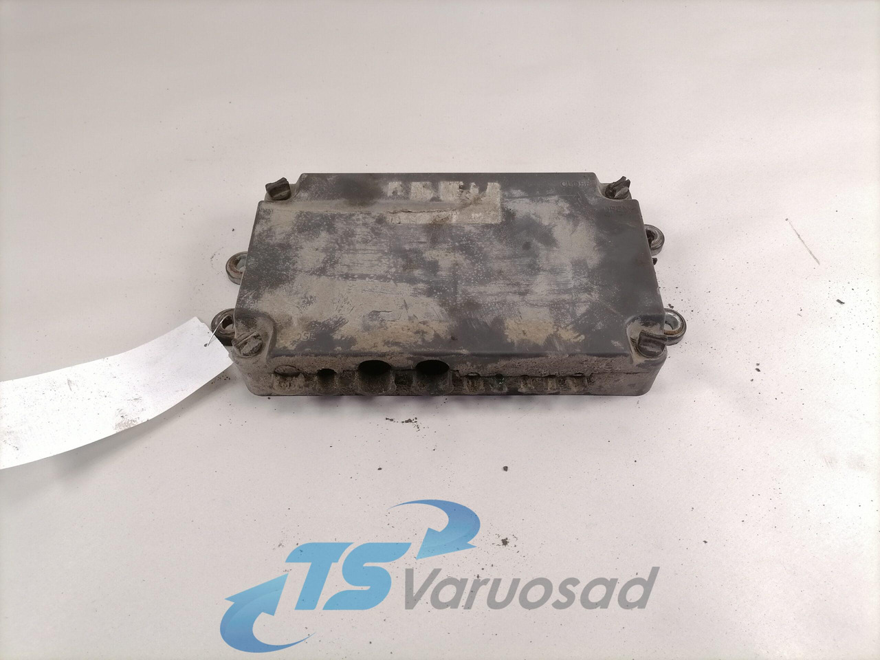 Volvo Fuse box 21717590 - Fusible pour Camion: photos 1 Volvo Fuse box 21717590 - Fusible pour Camion: photos 1