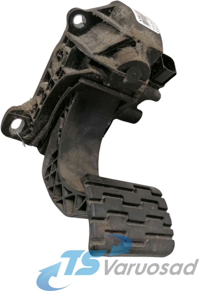 Volvo Gaasipedaal reostaadiga 84541221 - Système de carburant pour Camion: photos 1 Volvo Gaasipedaal reostaadiga 84541221 - Système de carburant pour Camion: photos 1