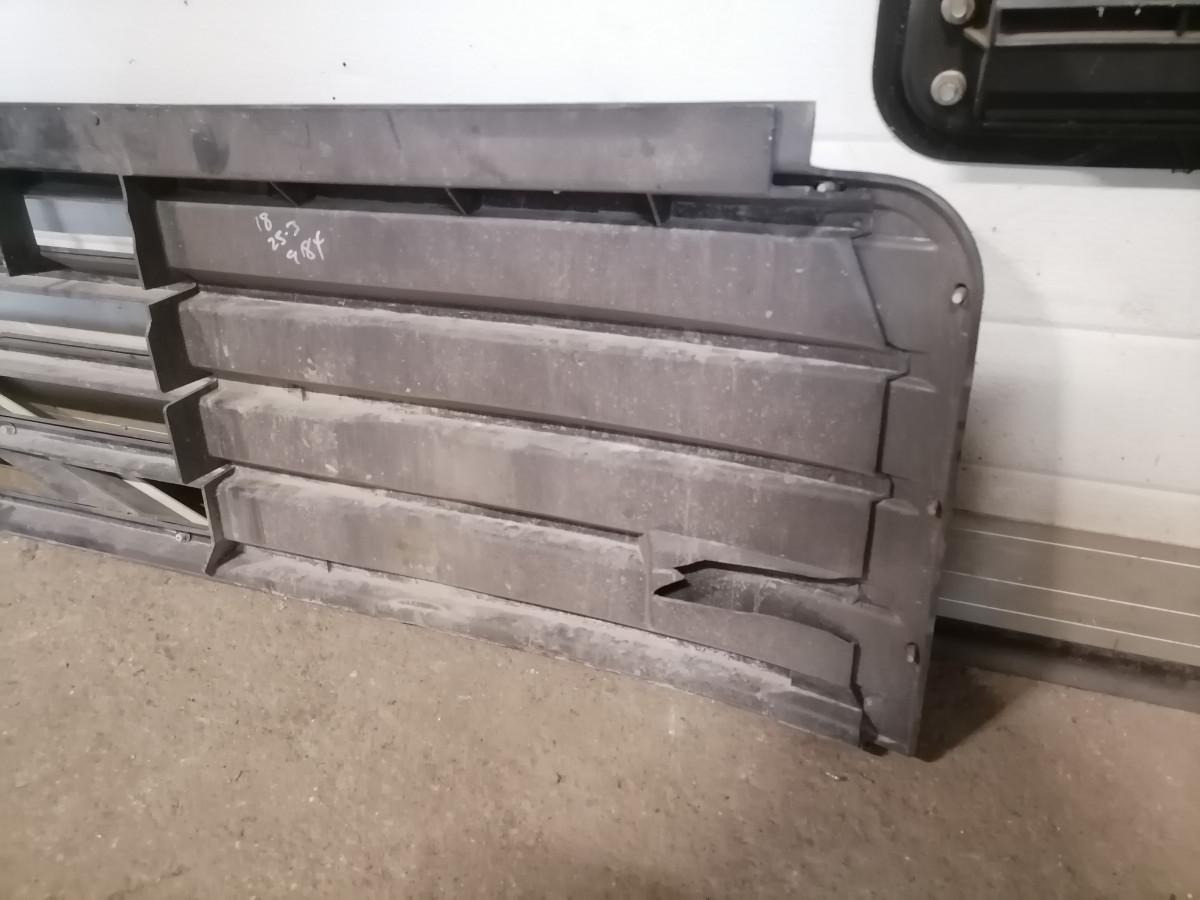 Calandre pour Camion Volvo Grille panel 8144455: photos 6