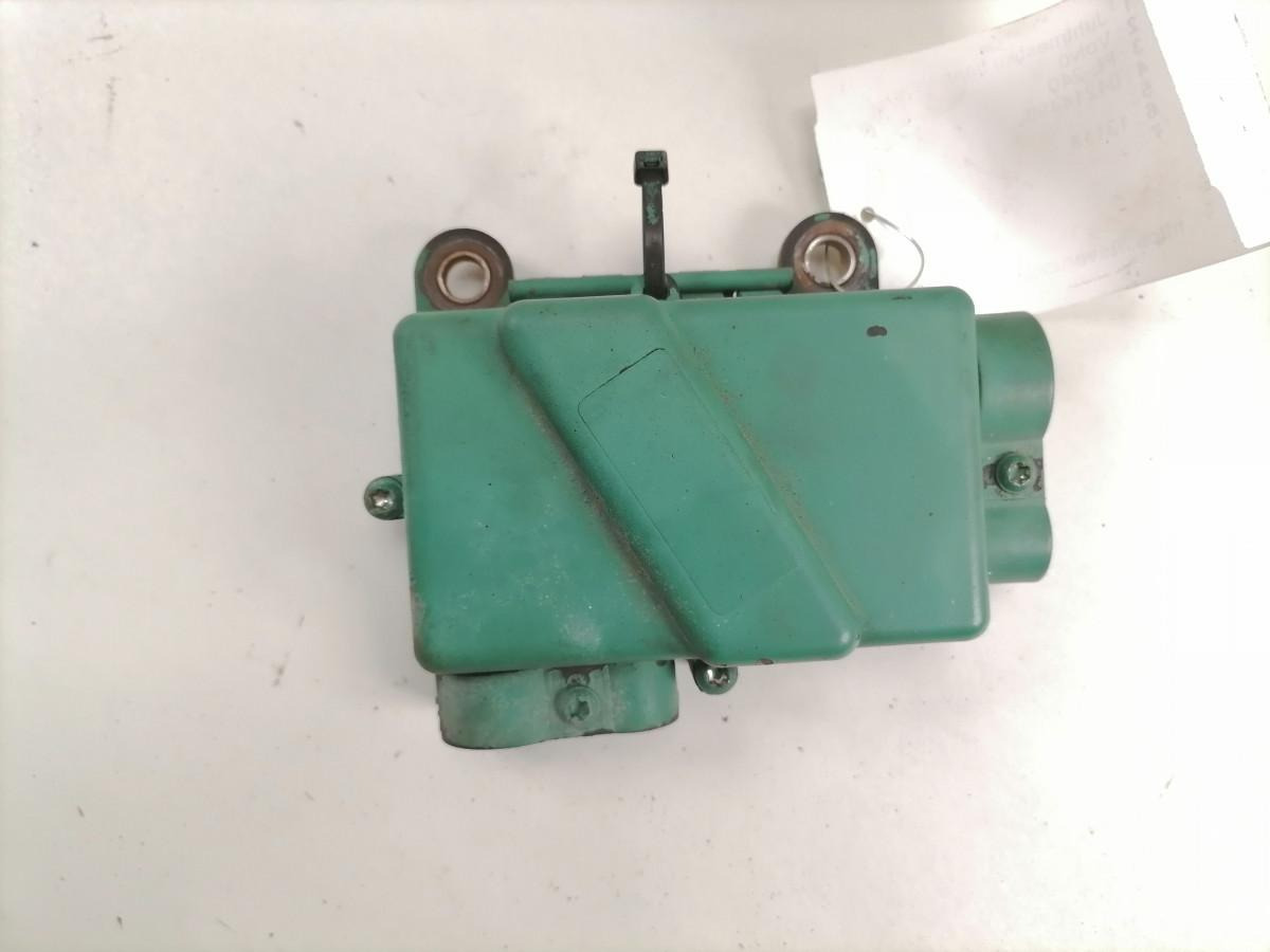 Volvo Juhtmestiku harukarp 04214496 - Fusible pour Camion: photos 5 Volvo Juhtmestiku harukarp 04214496 - Fusible pour Camion: photos 5