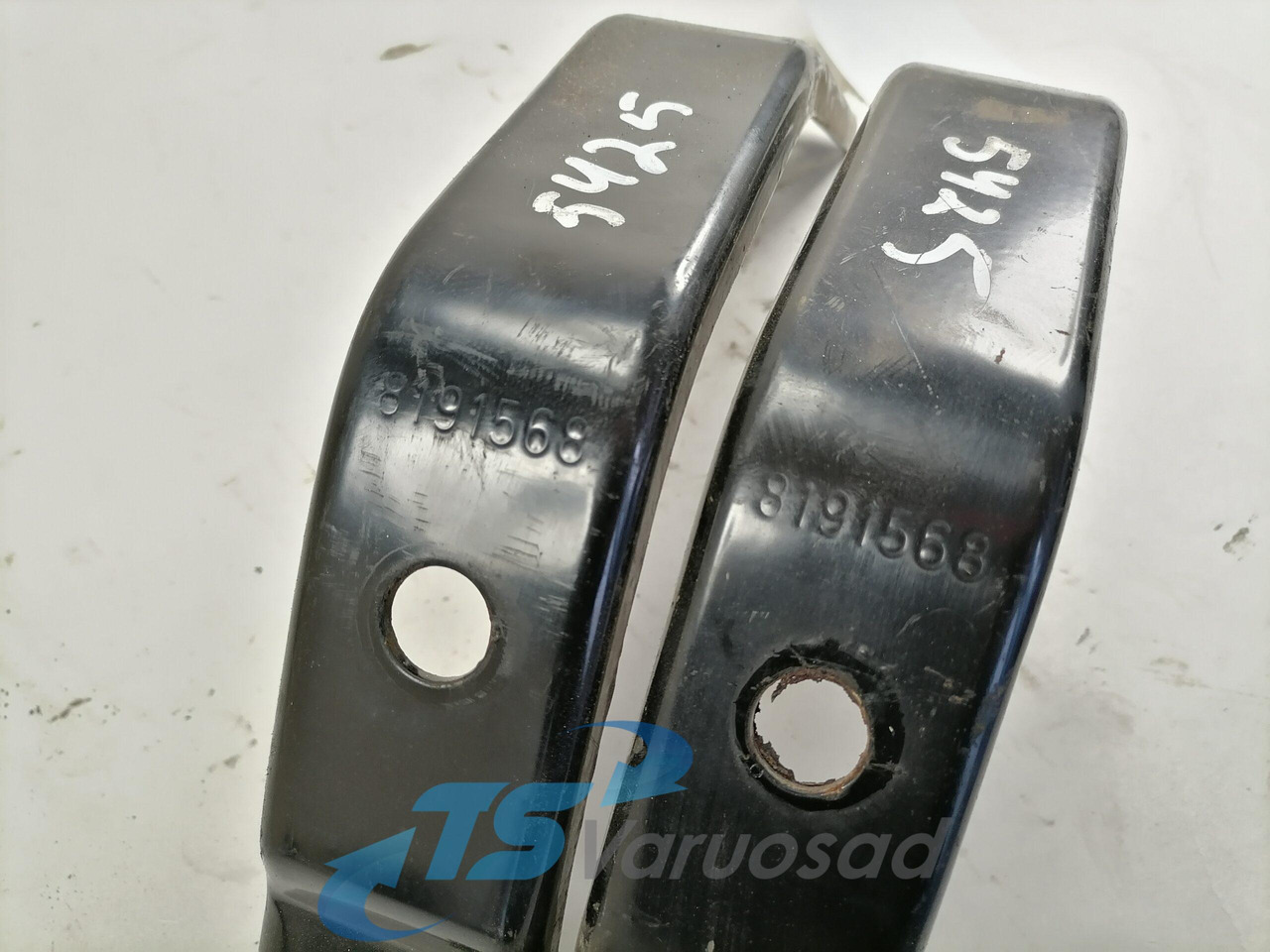 Volvo Kabiini tuulesuunaja kandur 8191568 - Aérodynamique/ Spoilers pour Camion: photos 2 Volvo Kabiini tuulesuunaja kandur 8191568 - Aérodynamique/ Spoilers pour Camion: photos 2