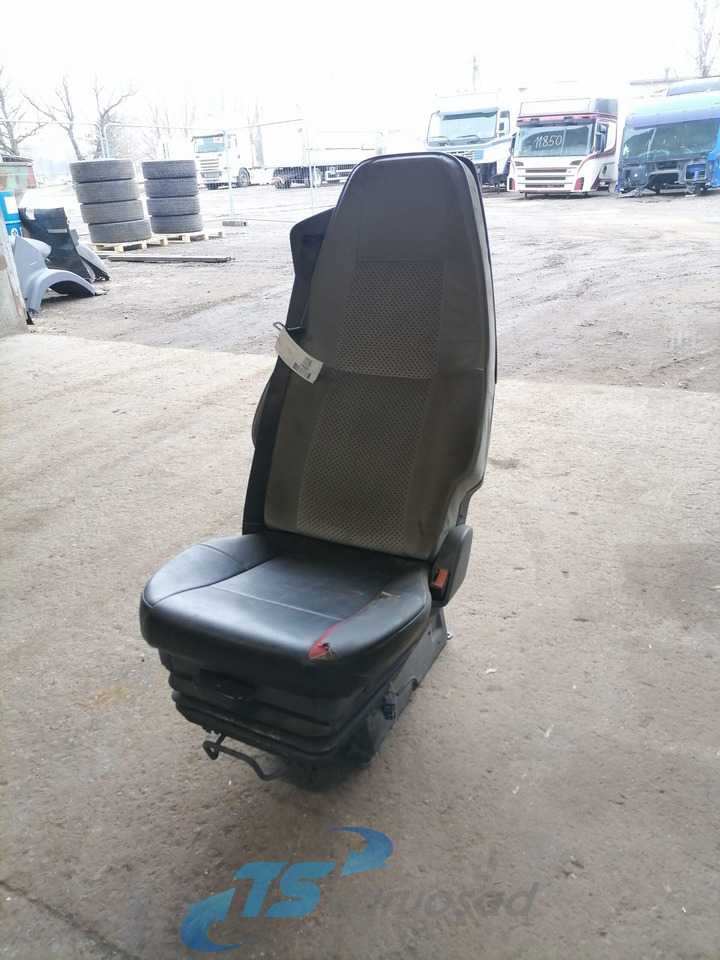Volvo Passenger seat - Siège pour Camion: photos 1 Volvo Passenger seat - Siège pour Camion: photos 1