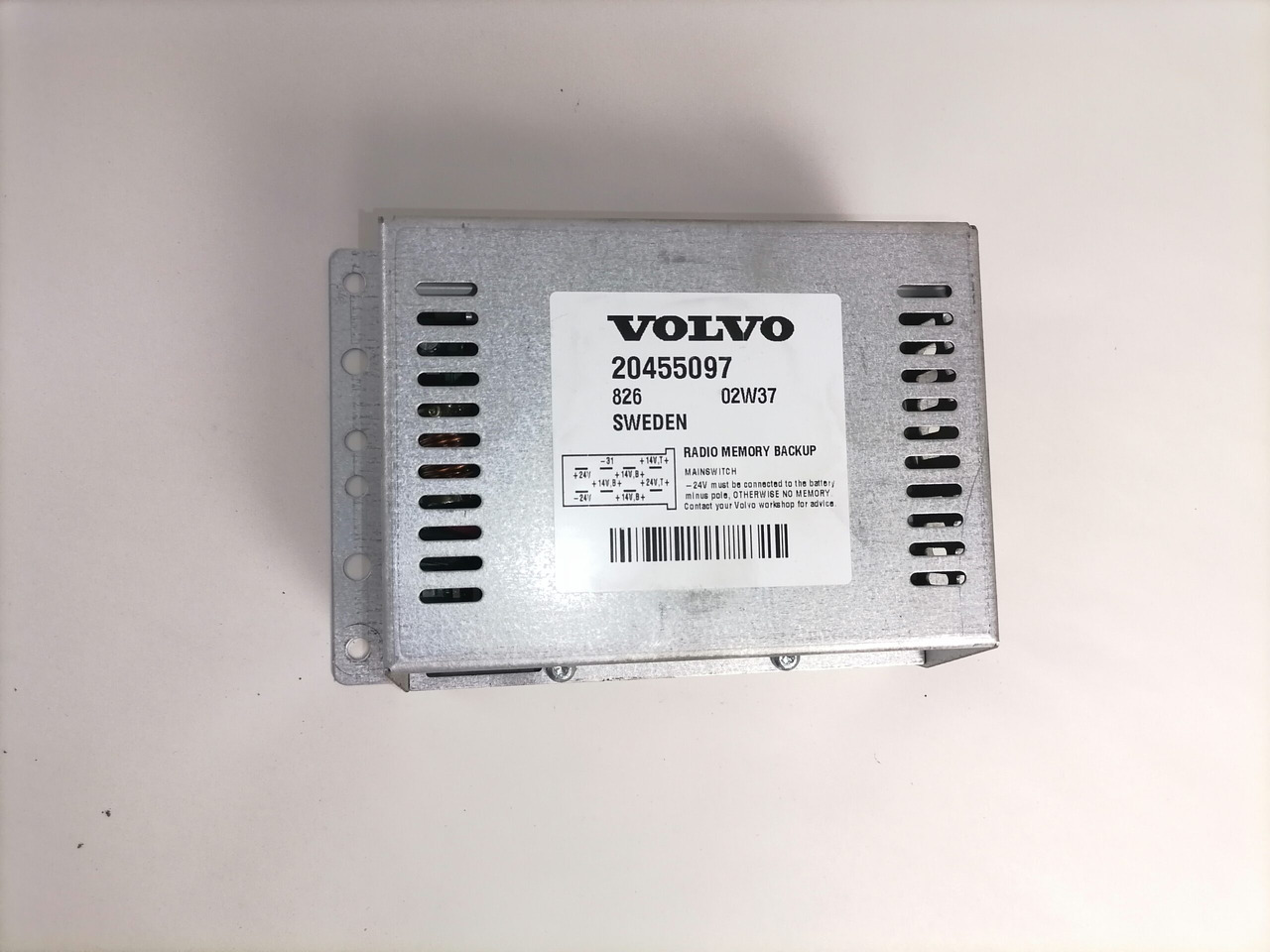 Volvo Radio Memory Backup 20455097 - Bloc de gestion pour Camion: photos 3 Volvo Radio Memory Backup 20455097 - Bloc de gestion pour Camion: photos 3